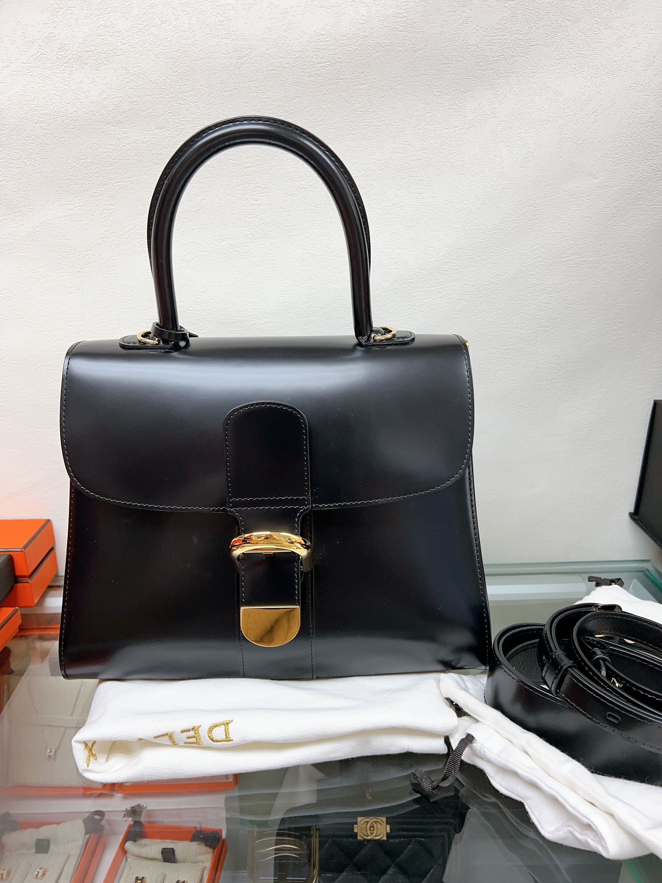 Delvaux brillant MM (black limited edition diva)