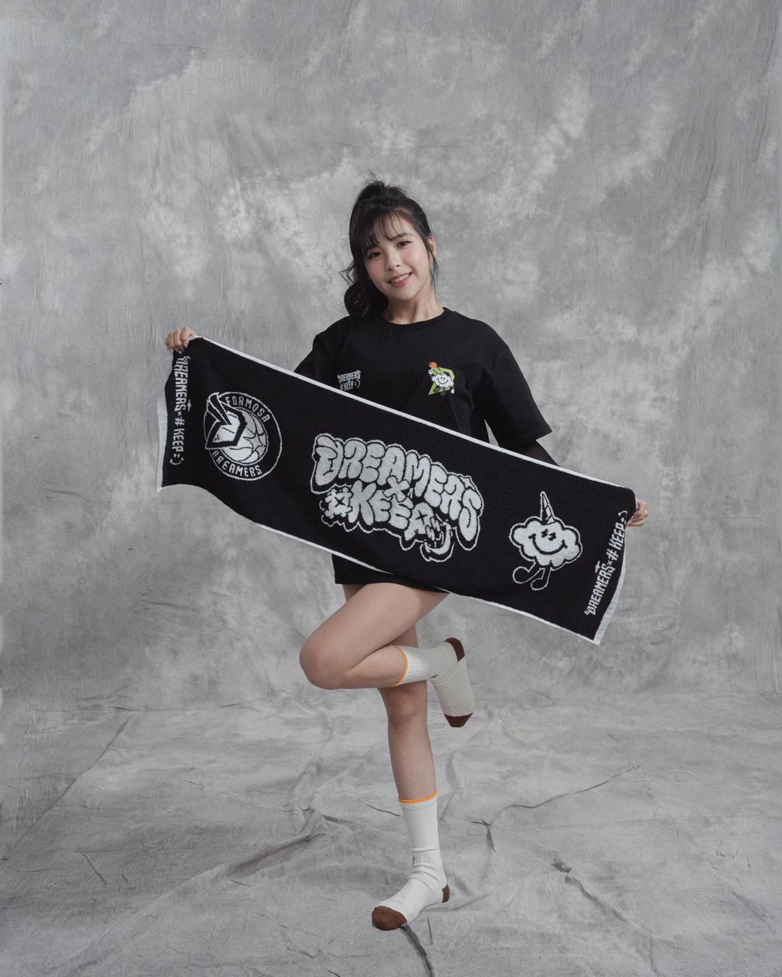 #KEEP x DREAMERS夢想家 聯名款 CROSS OVER TOWEL 黑色 夢想交織緹花 毛巾【KS262-BK】ABshorts