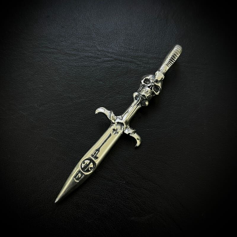Serpentine Dagger Pendant L*