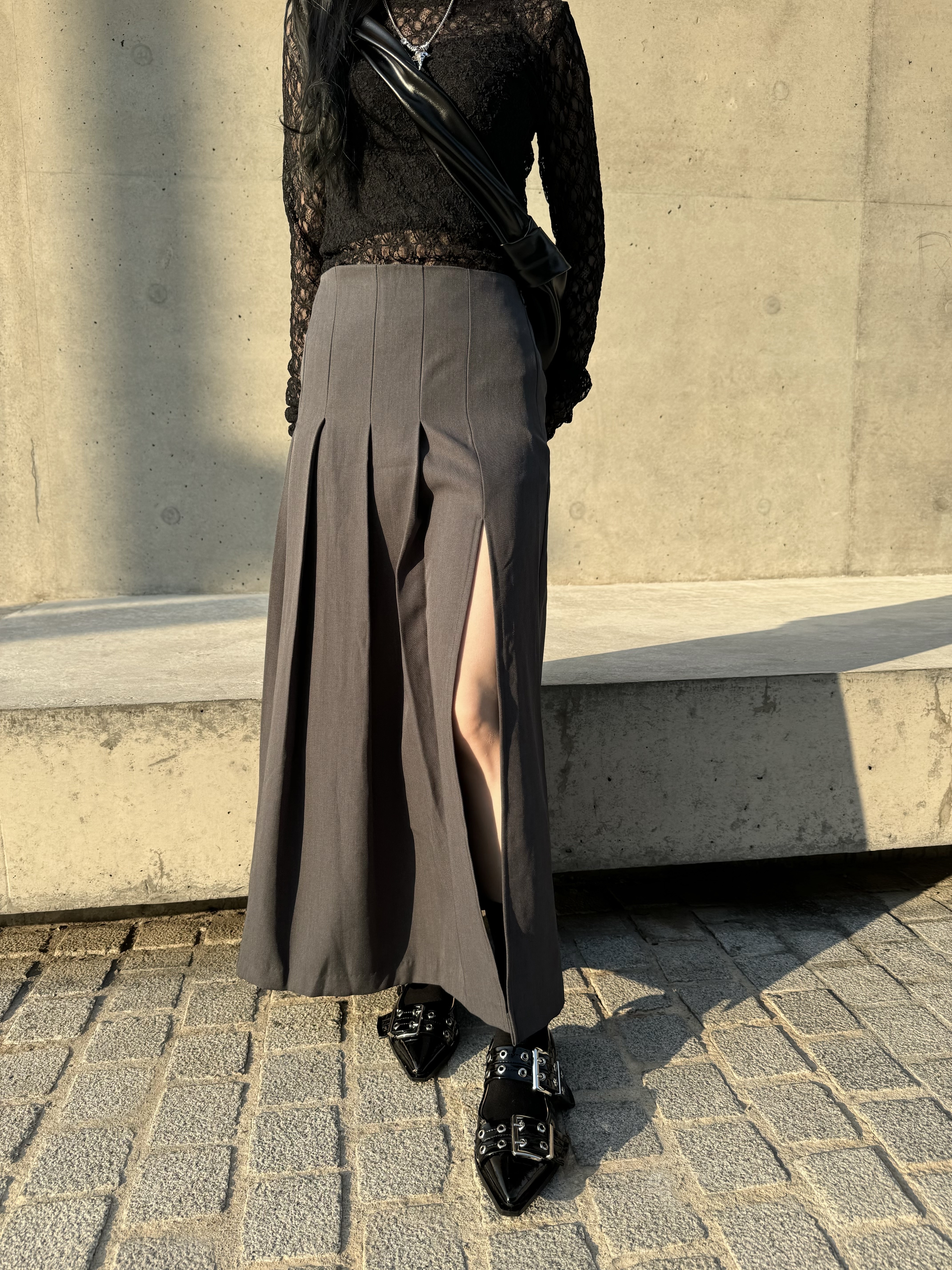 輕熟風開叉百摺長Sk