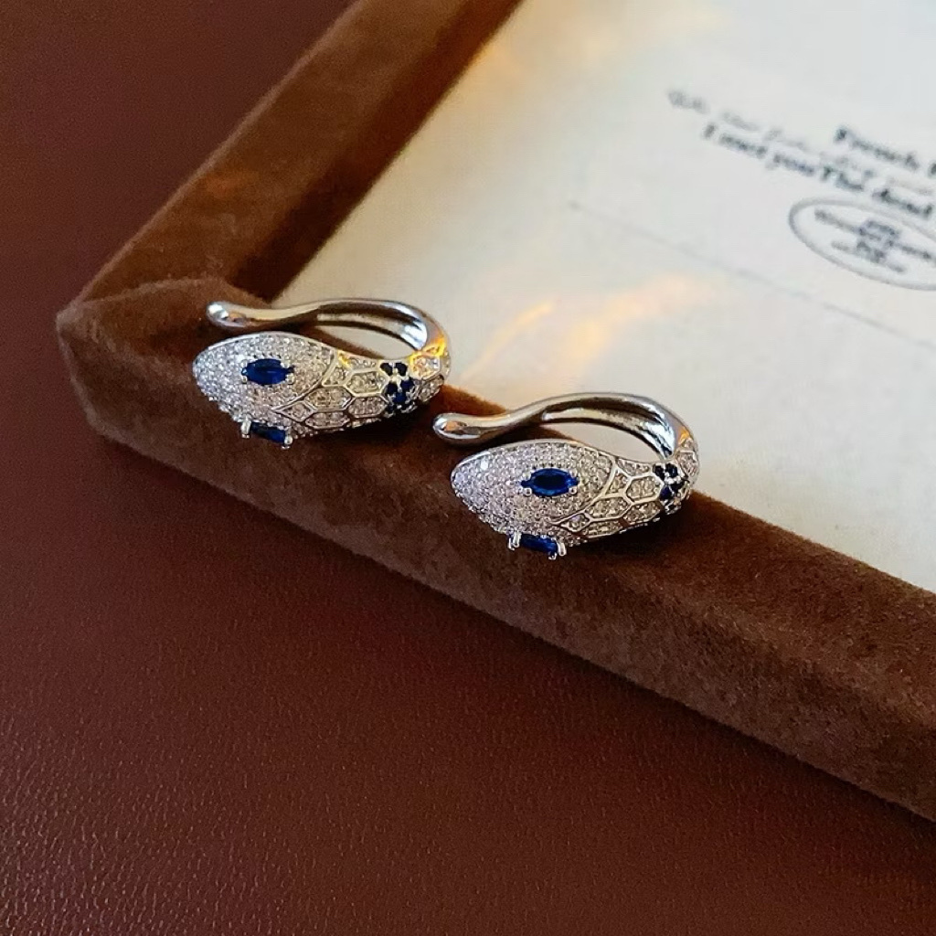 18k serpent高級白金鑽/藍鑽眼蛇”重磅立體耳骨夾