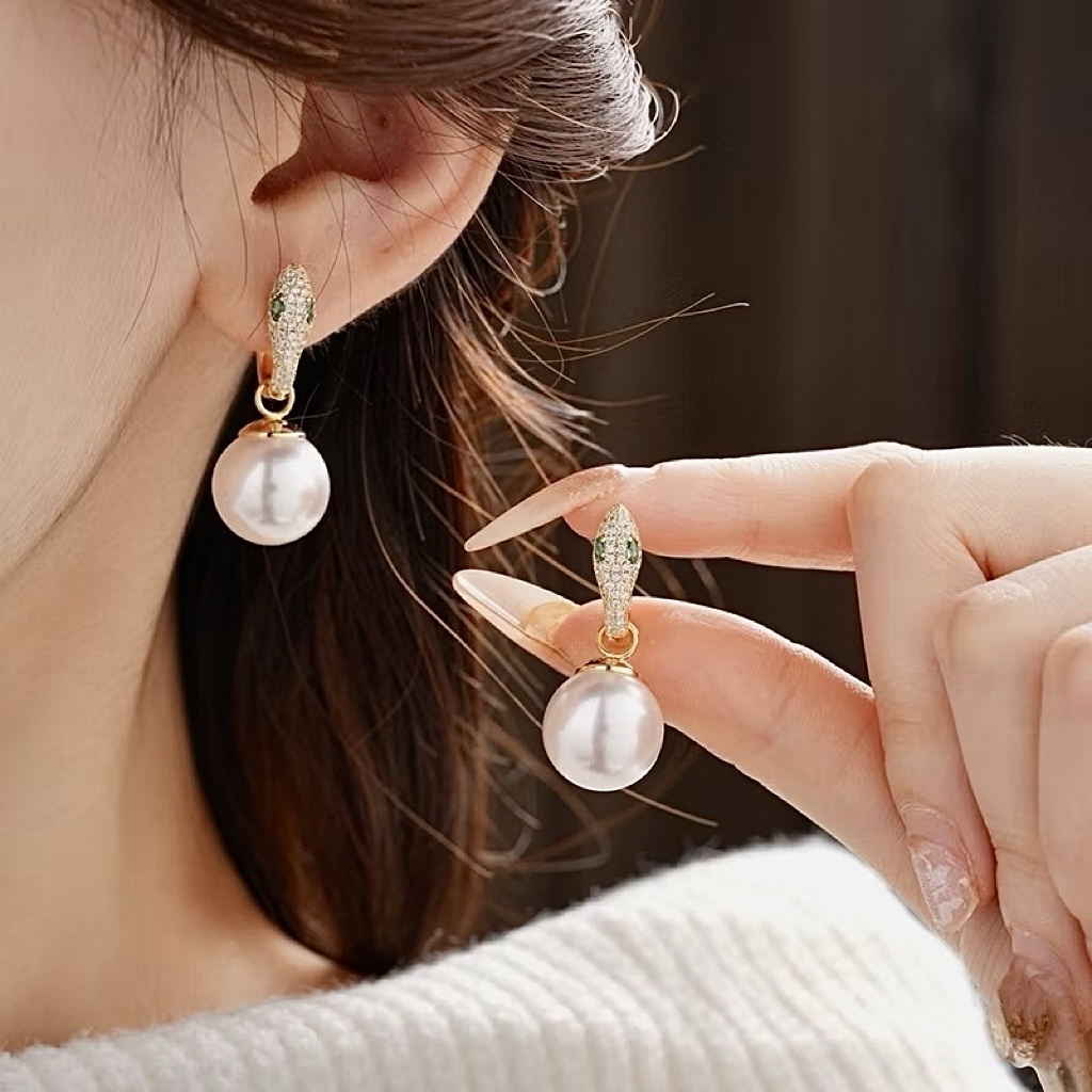 14k serpent溫柔低奢金鑽小綠鑽蛇眼”珍珠耳釦釘墜