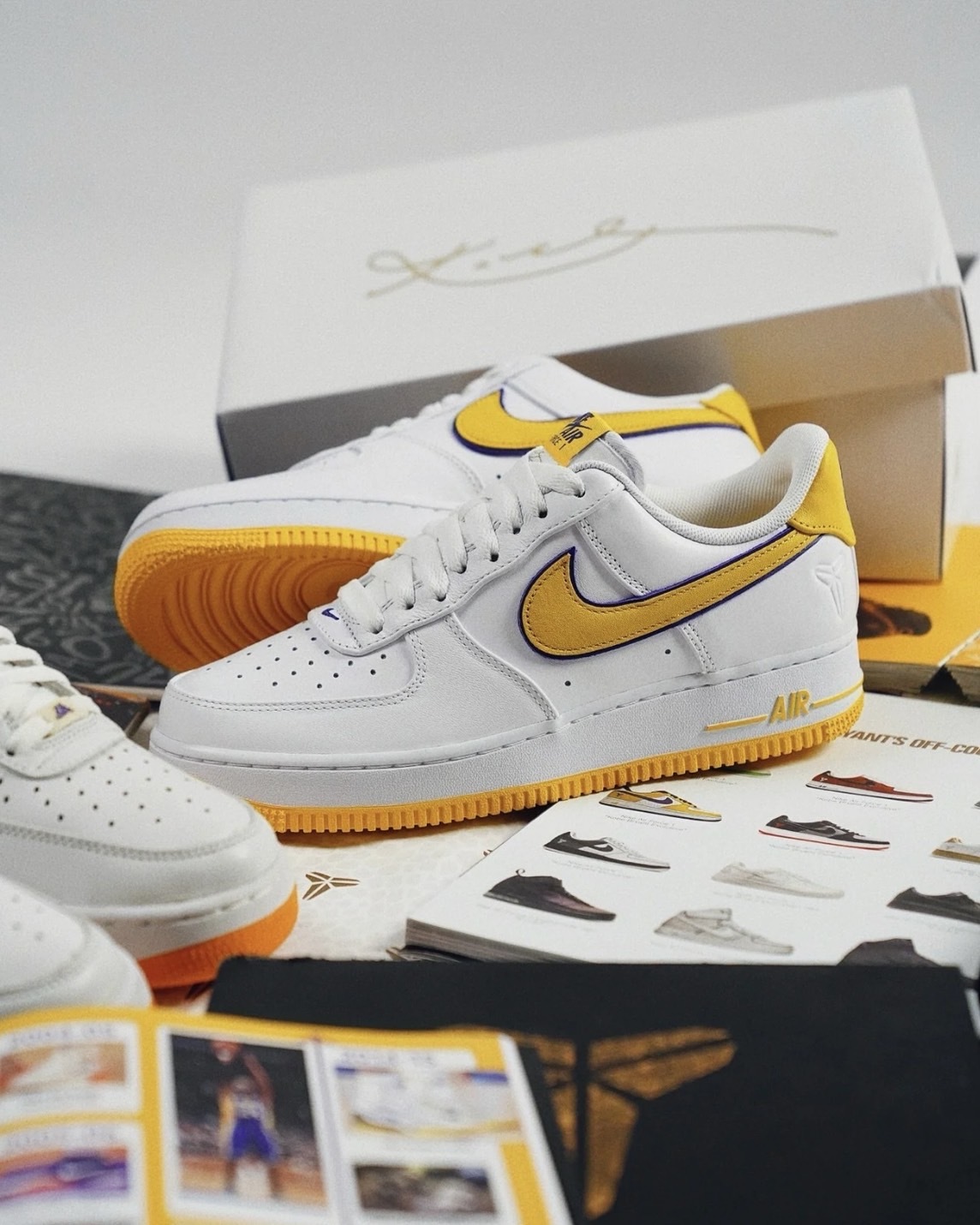 Kobe Bryant x Nike Air Force 1 Low Home 白底黃勾 湖人 聯名 科比 低筒休閒鞋 男鞋