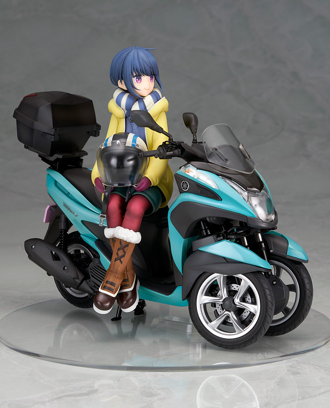 "Yurucamp" Shima Rin with 3-wheel Scooter