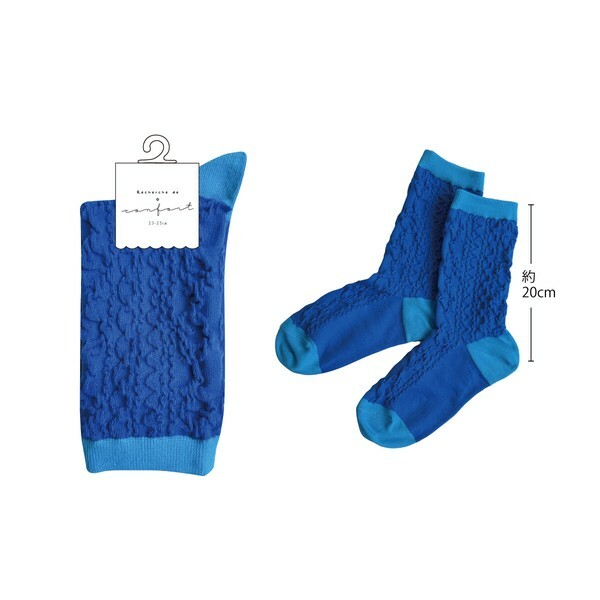 Gloria皺皺紋理中筒襪