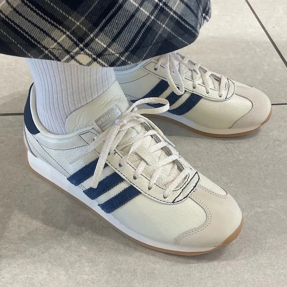 adidas Country OG 奶油藍莓餅乾