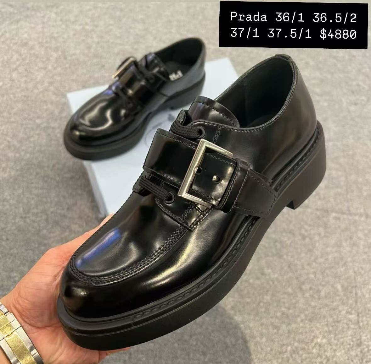 PRADA 黑色皮鞋 -T