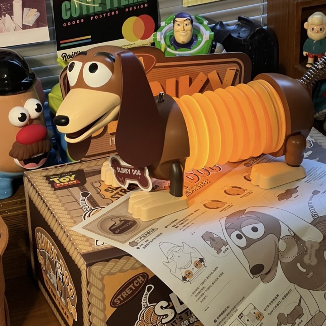 玩具總動員 聯名 彈簧狗擺件燈 復古桌面夜燈