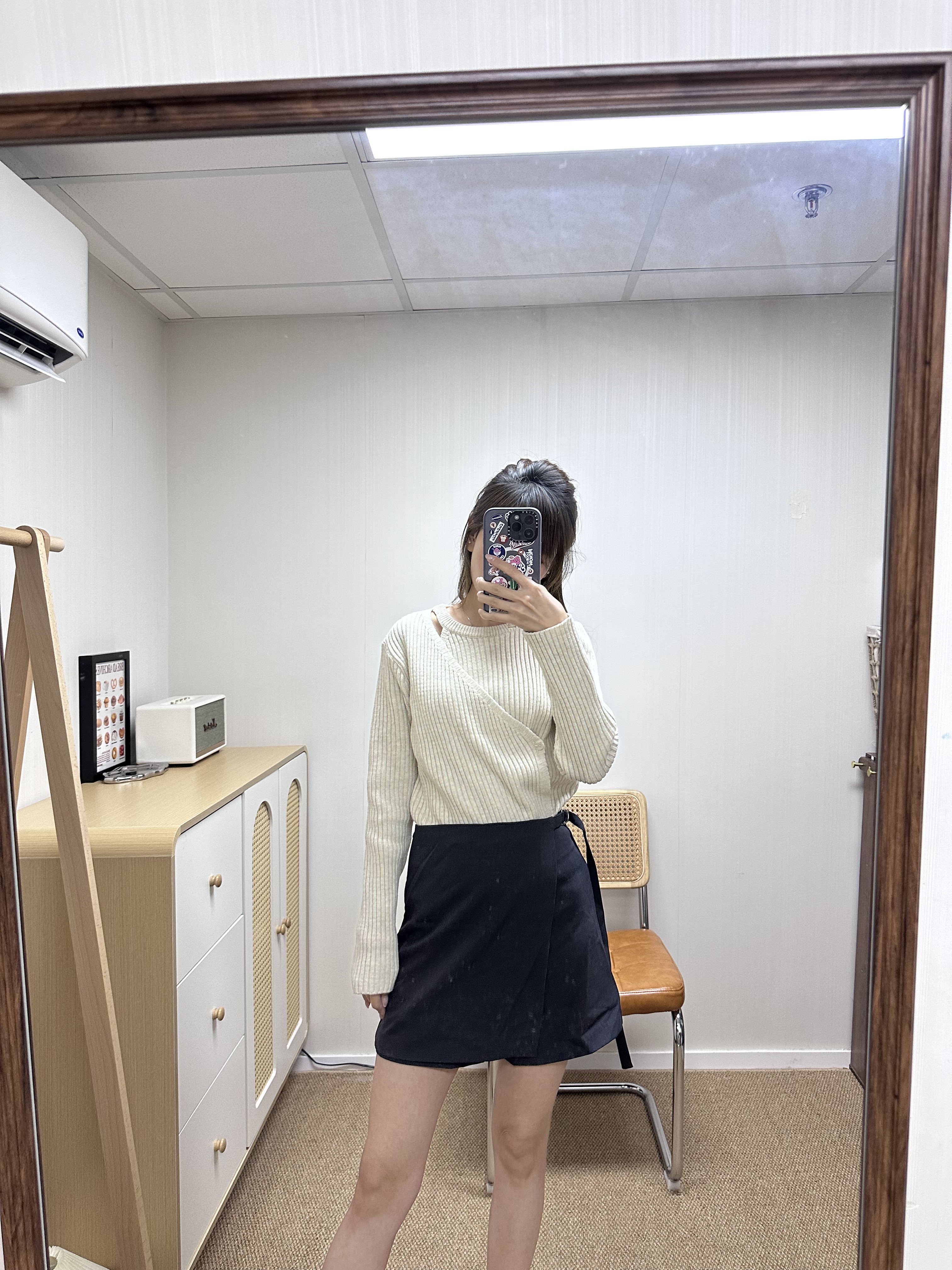 Ribbed button detail knit