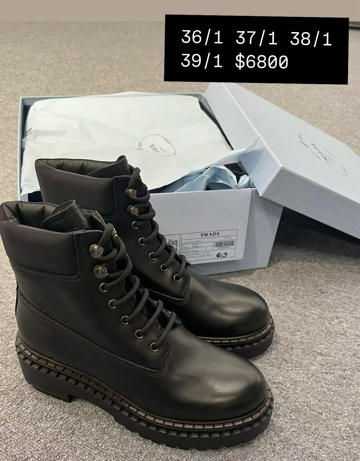 PRADA 黑色短靴 -T