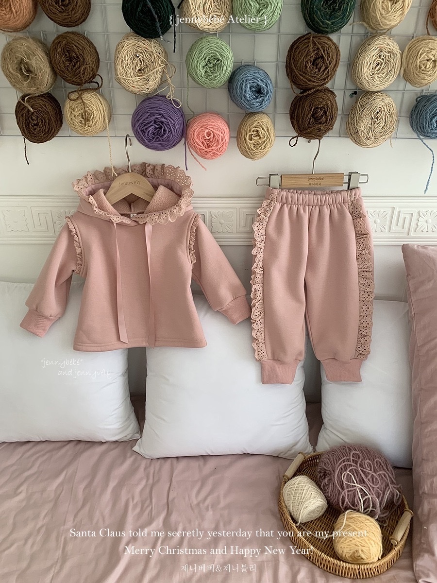 粉粉嫩嫩加絨花邊套裝