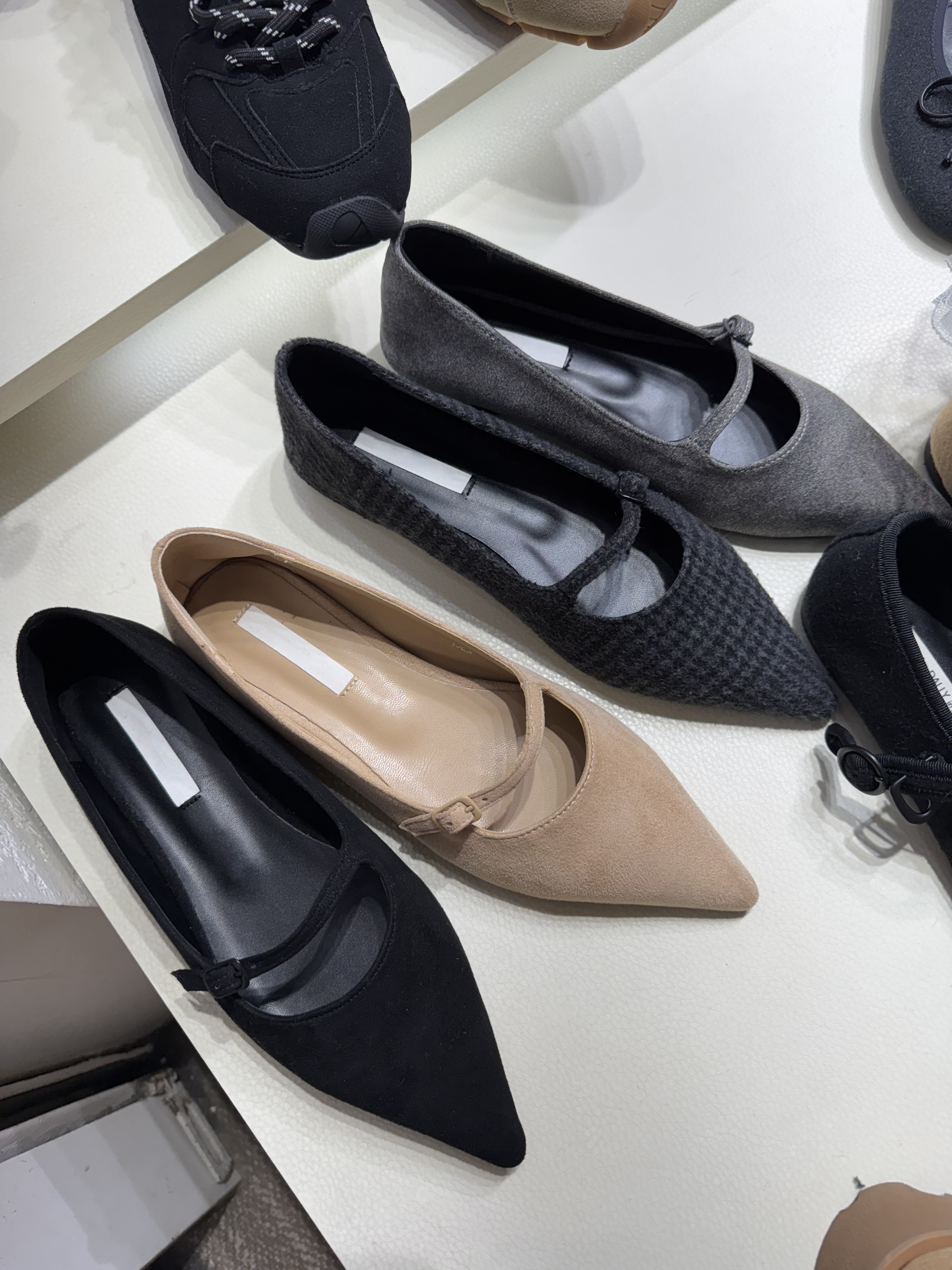 H40 推薦!尖頭麂皮鞋(黑/灰/米/格紋)