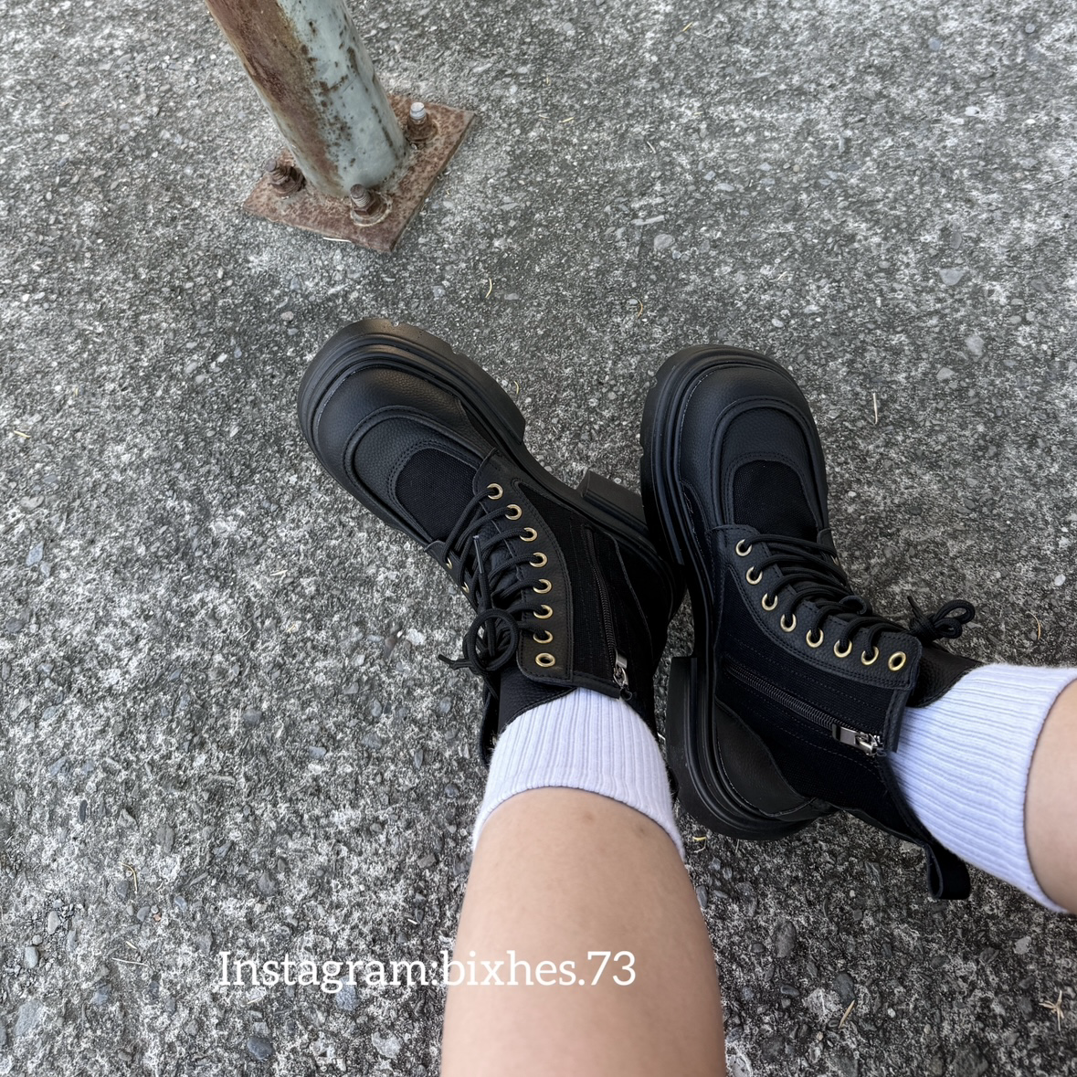 異材質拼接厚底靴(N00019)