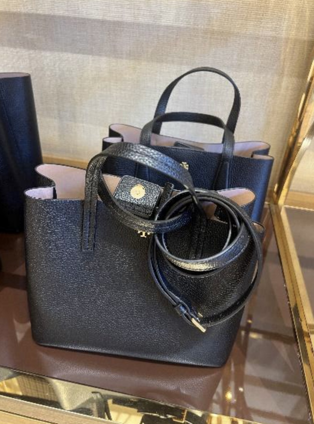 [17/3截] Tory Burch Small Blake Tote全真皮多功能手袋 (此為預訂商品，如同一訂單中有其他現貨商品，現貨商品會安排先行寄出。)