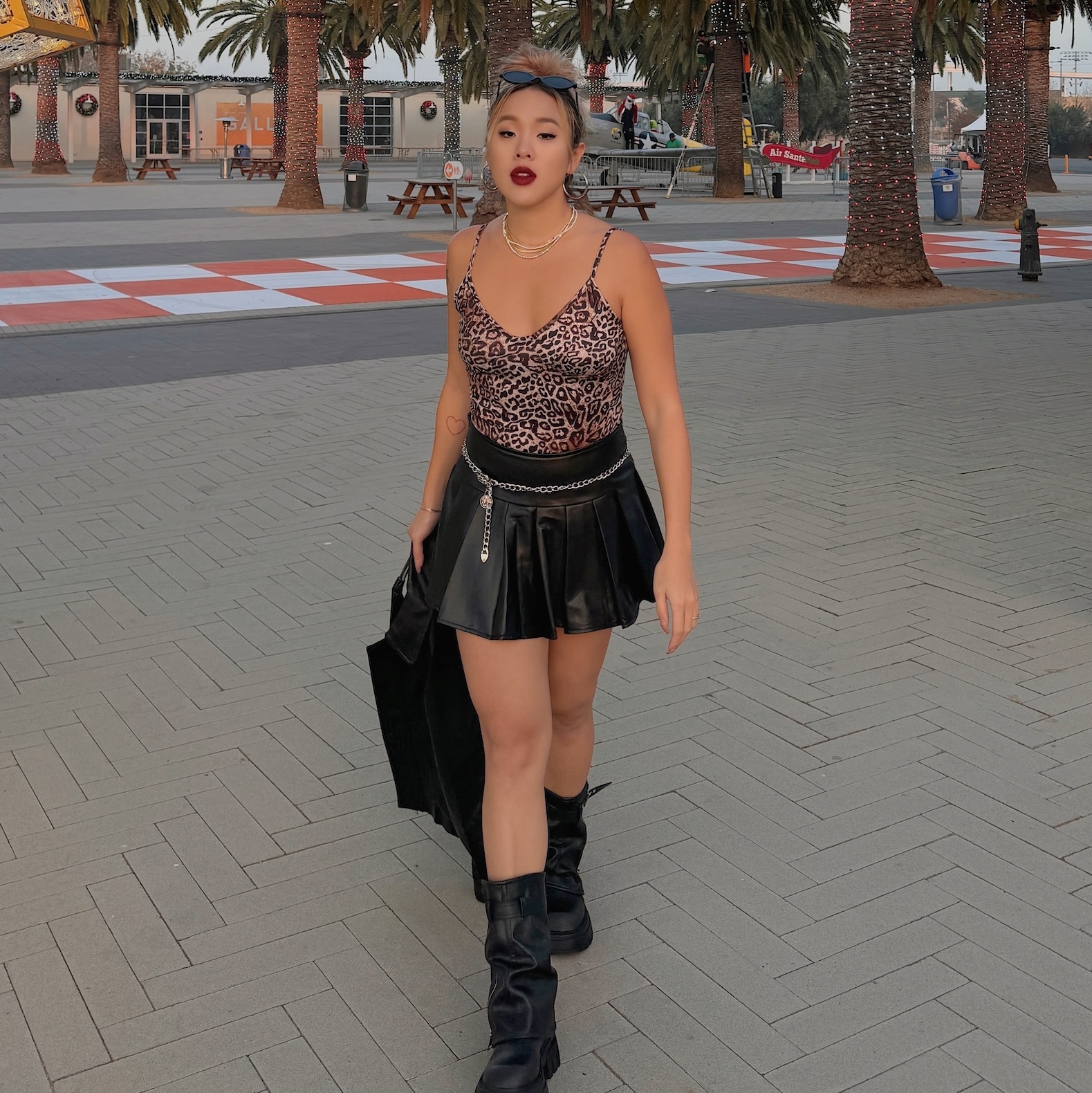 美式狂野豹紋Bodysuit