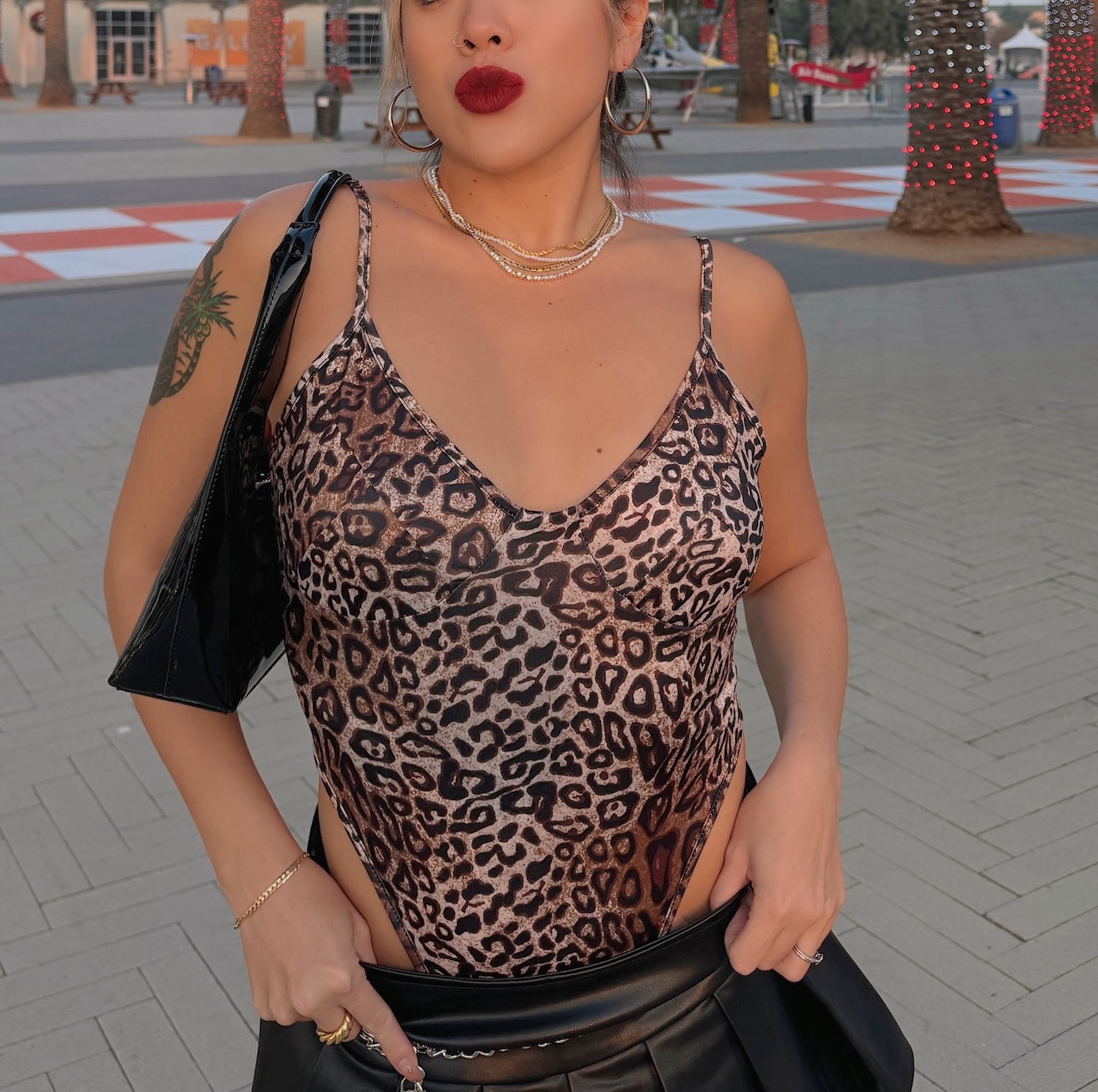 美式狂野豹紋Bodysuit