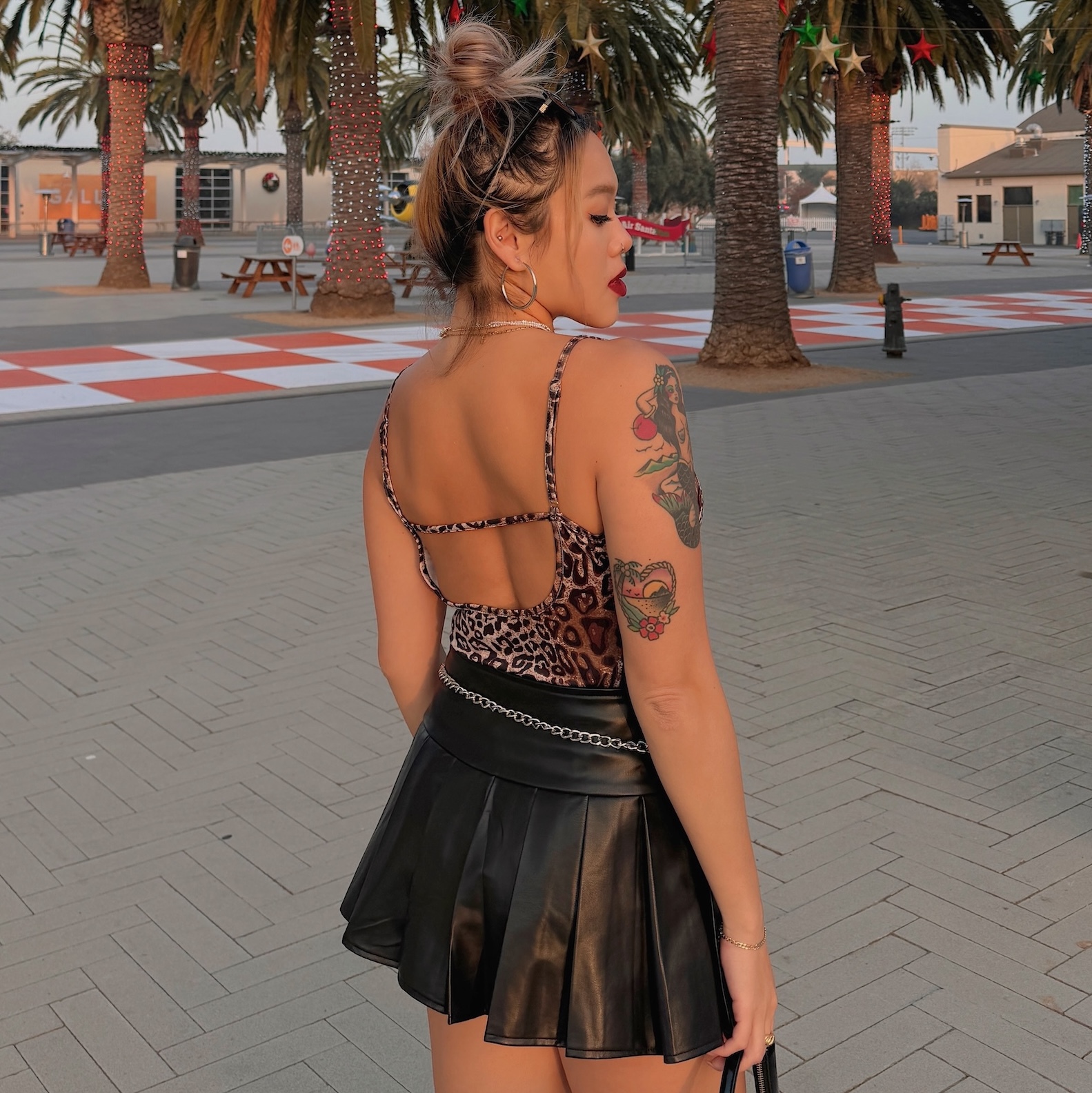 復古美式🇺🇸皮質百褶裙