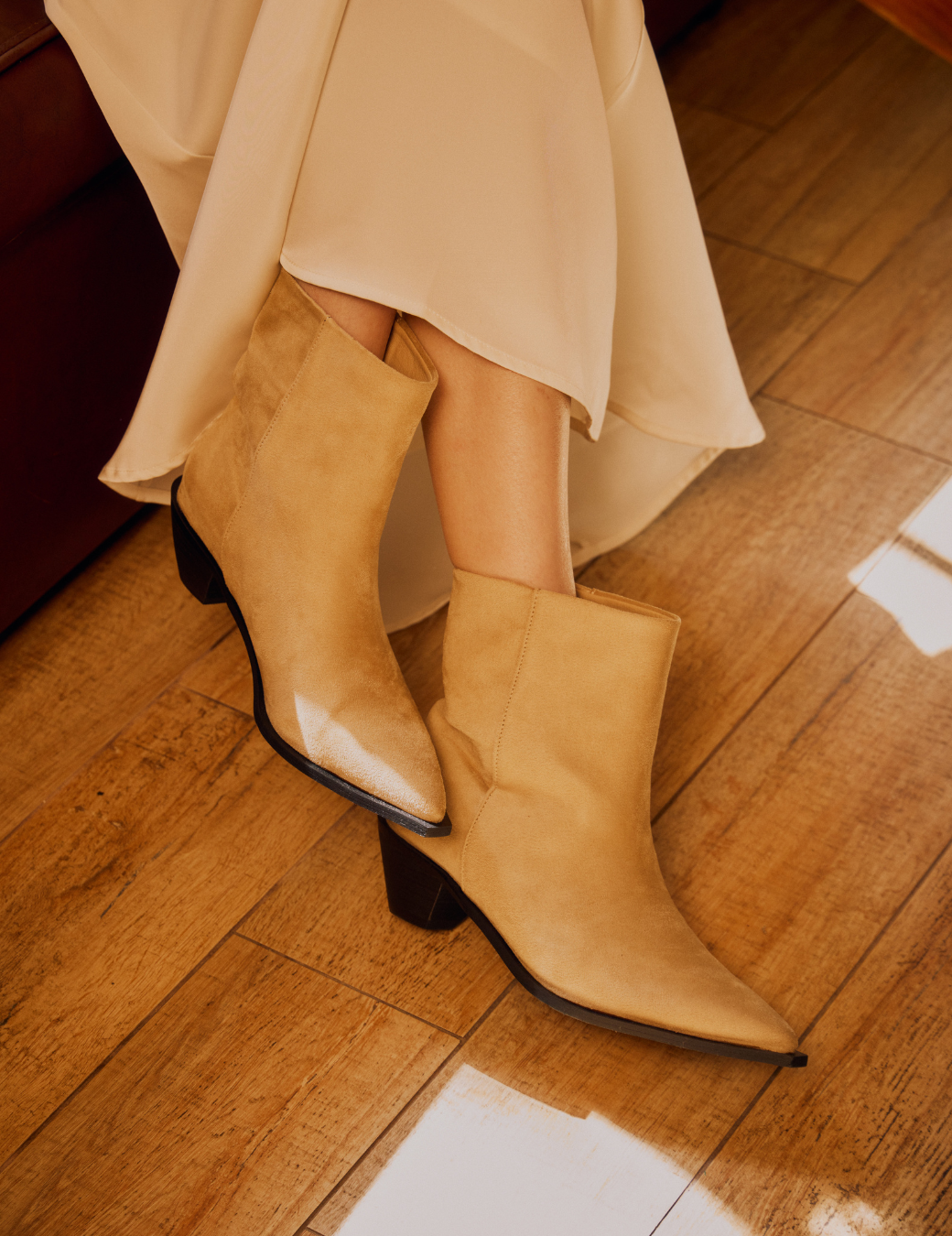 率性低筒跟短靴（2色）