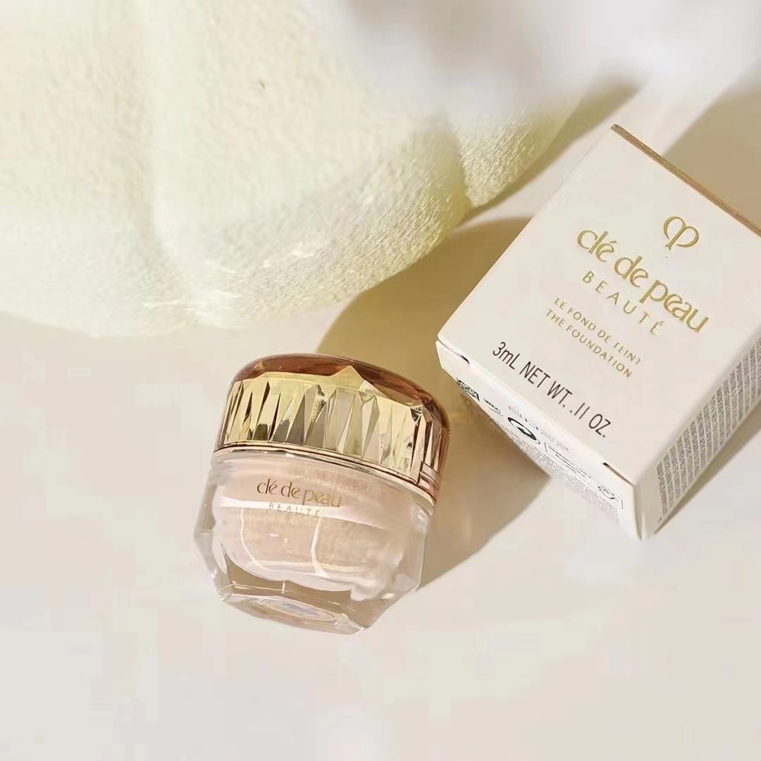 Cle De Peau - 迷你晶鑽粉霜 3ml (#o10/ #i10)