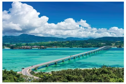 古宇利大橋和藍色的大海-沖繩 (迷你尺寸)