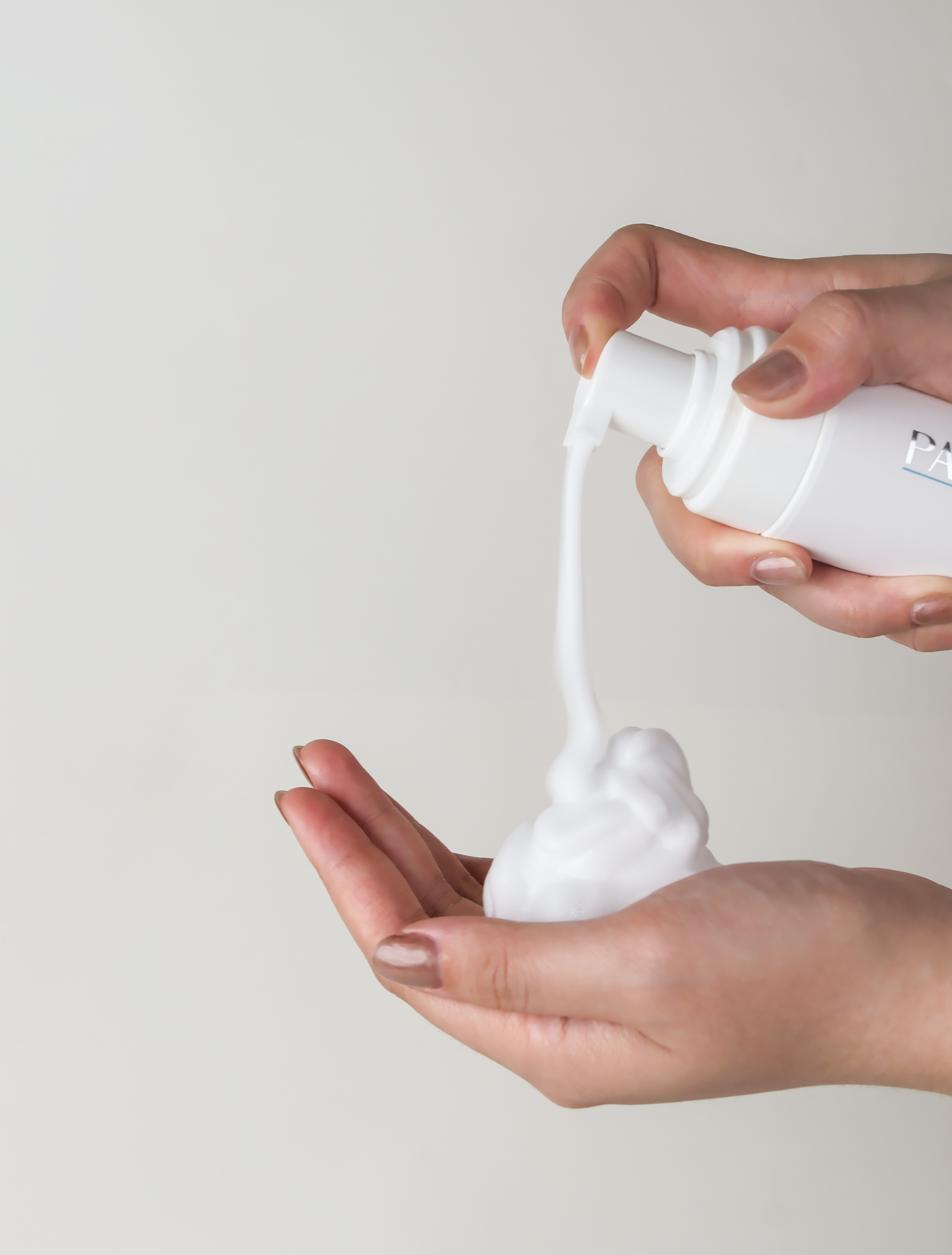 【PACHASSÉ 帕奇詩】胺基酸嫩白潔顏慕斯150ml(效期2026/06/20)