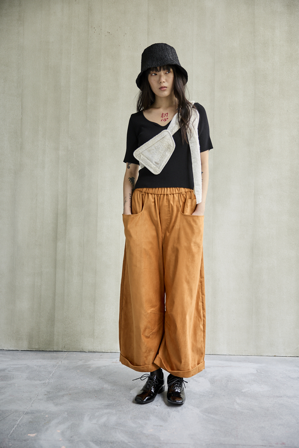 鬆緊帶反摺長褲