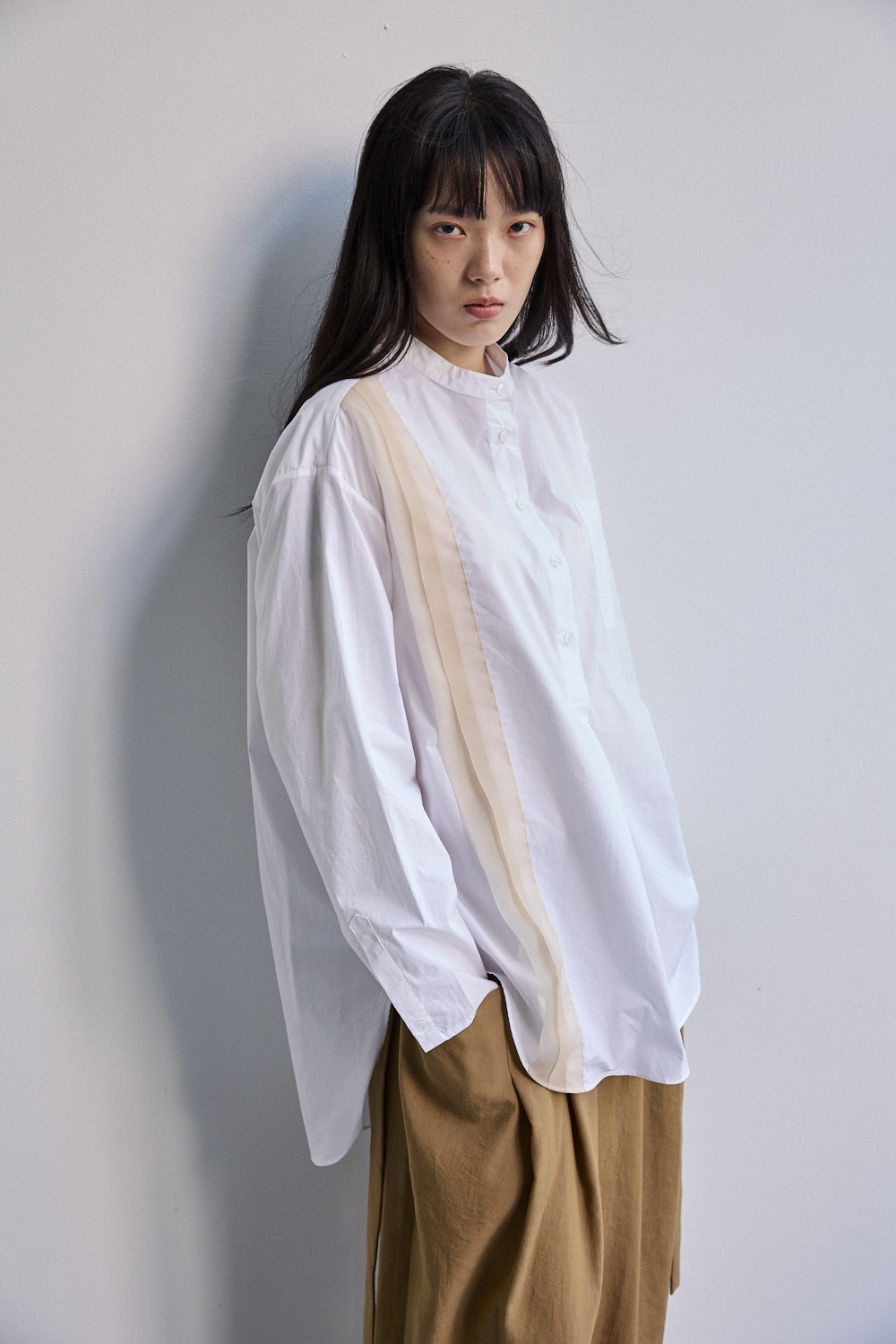 織帶裝飾半開襟無領襯衫