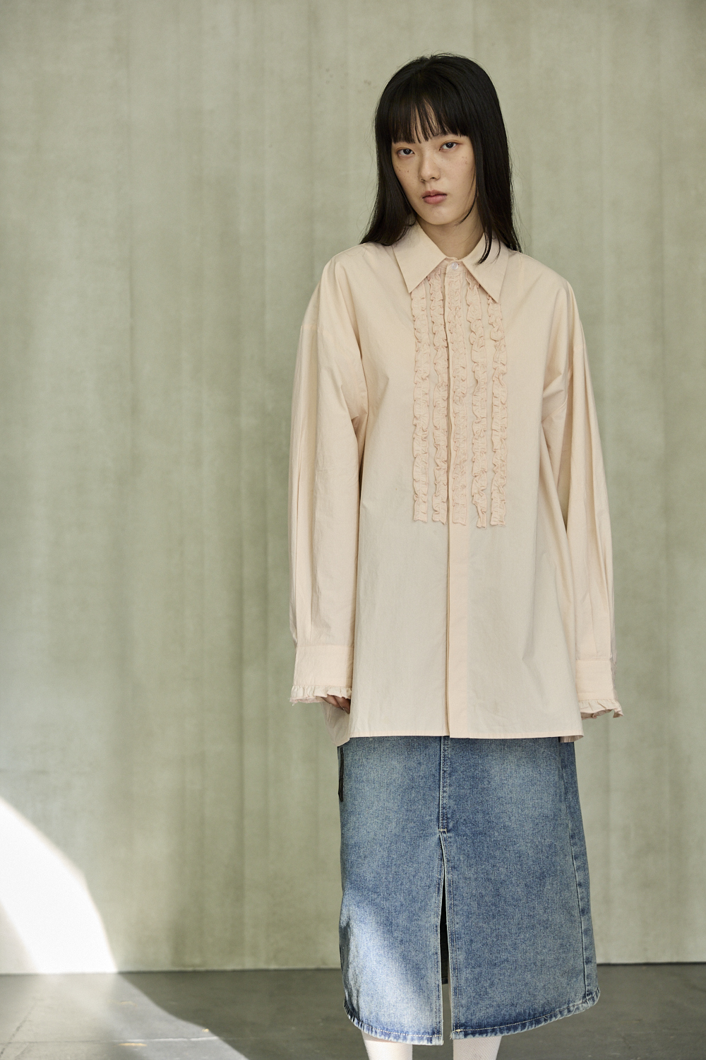 立體縐褶裝飾襯衫