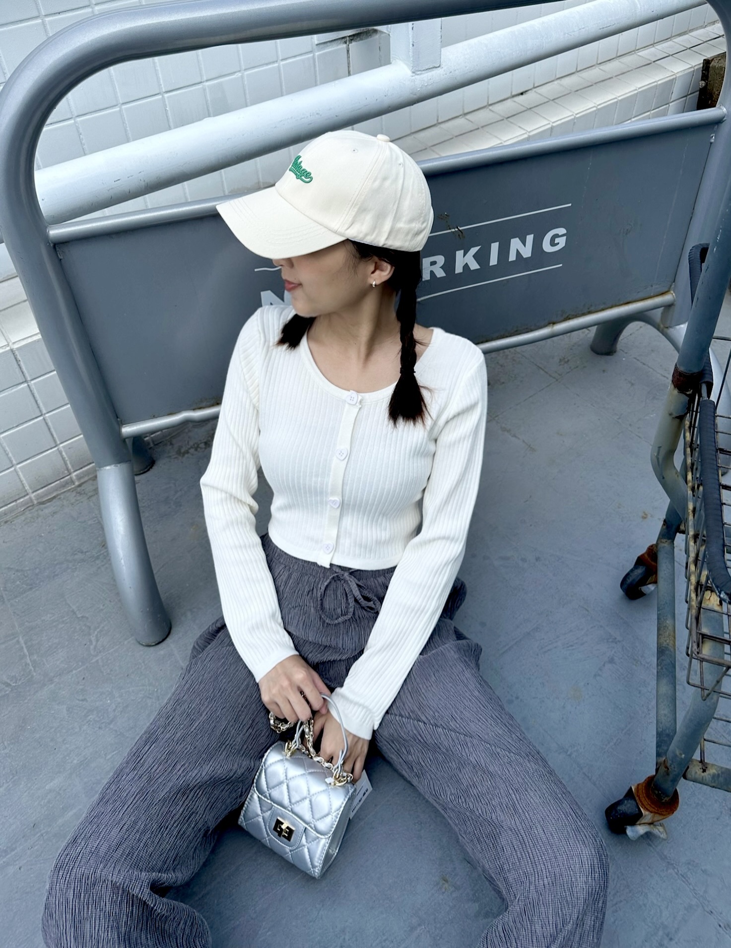 氣質歐膩愛心釦上衣