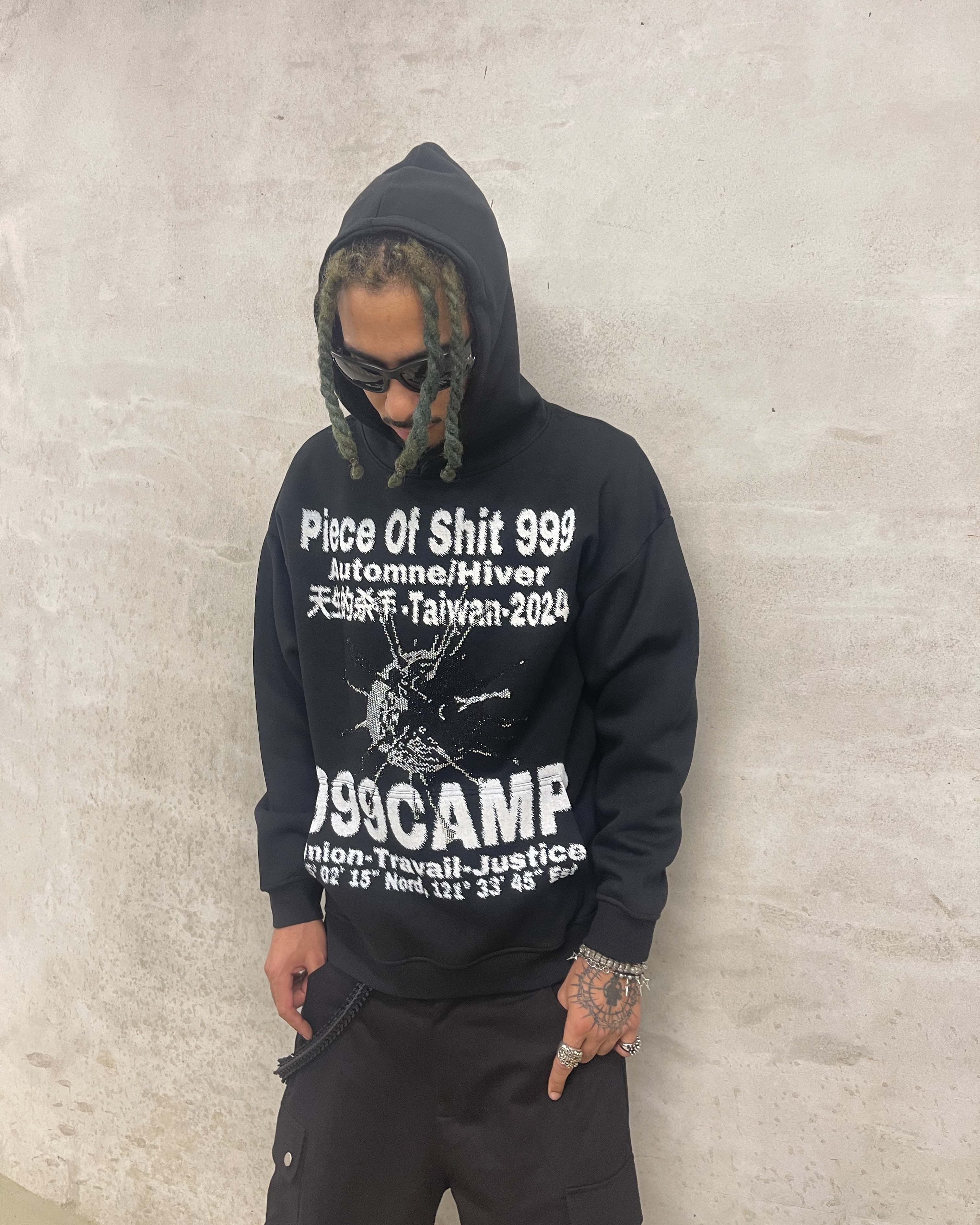 VIRUSWORLD x PIECE OF SHIT「999CAMP TAIWAN」 HOODIE