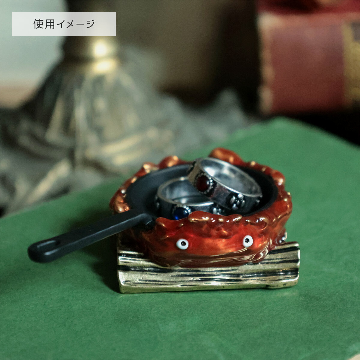 ハウルの動く城 TRAY カルシファー ﾊｳﾙの動く城ｱｸｾｻﾘｰﾄﾚｲｶﾙｼﾌｧｰ