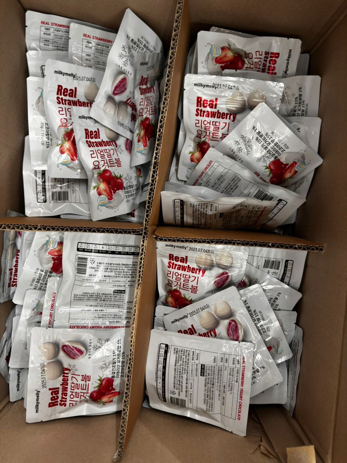 韓國Milky Melly白朱古力乳酪士多啤梨乾 (一套4包)