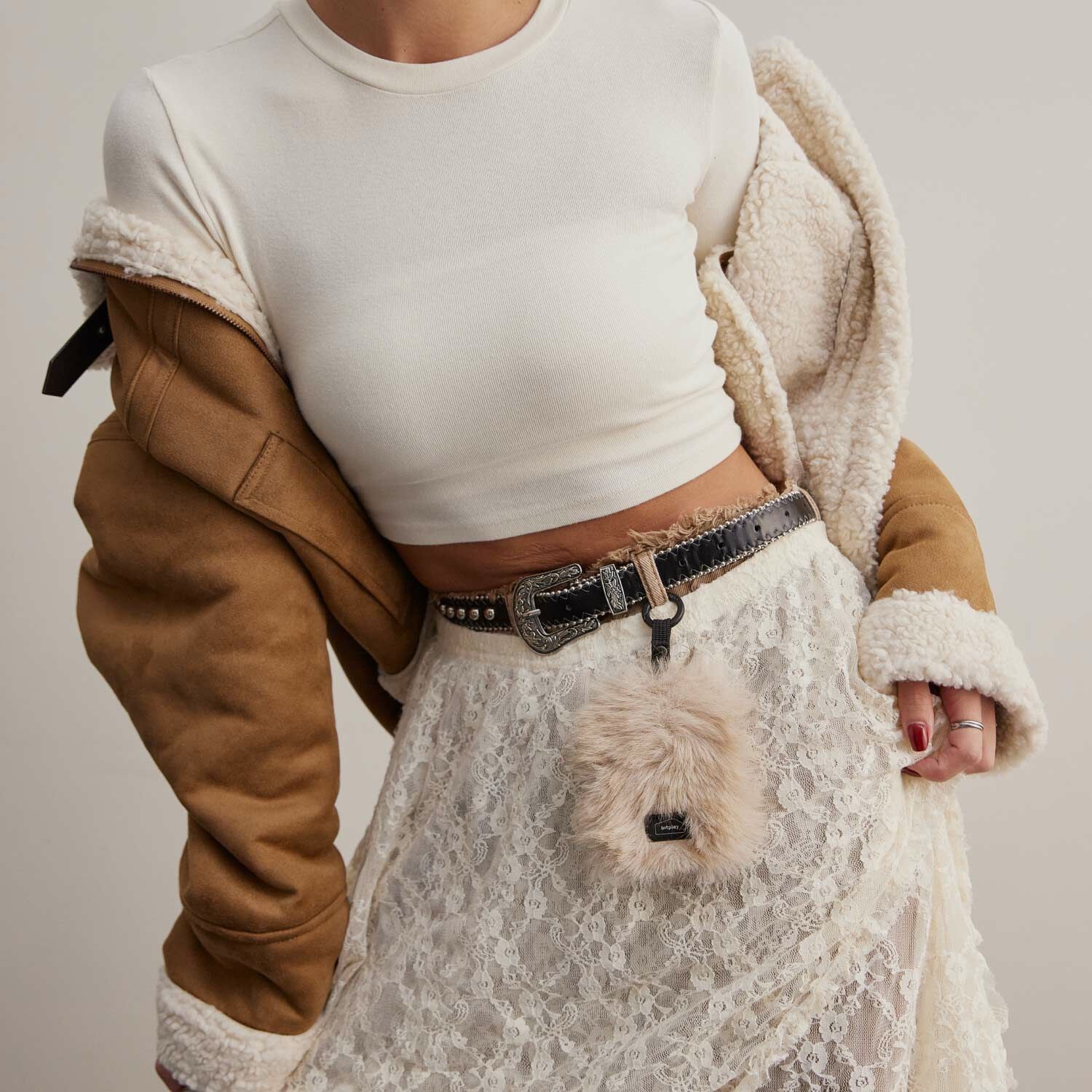 bitplay | Furry Badge Holder 蓬鬆毛球證件套【bitplay官方授權經銷】