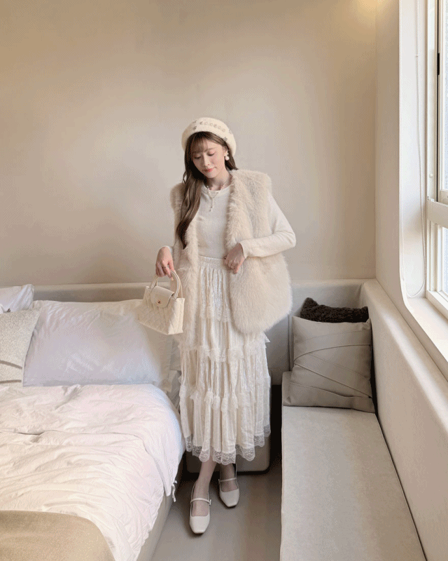 LINA LINA輕奢貴婦高仿兔毛羽絨背心-迷人杏