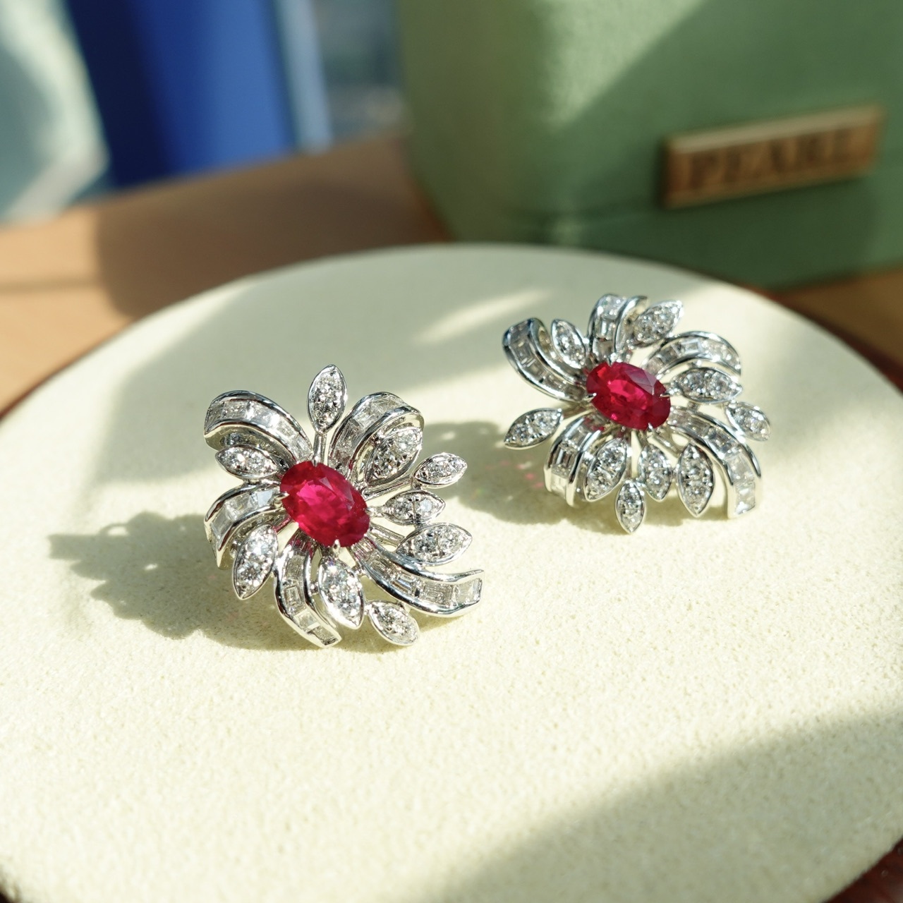 18K金緬甸鴿血紅紅寶石鑽石耳釘