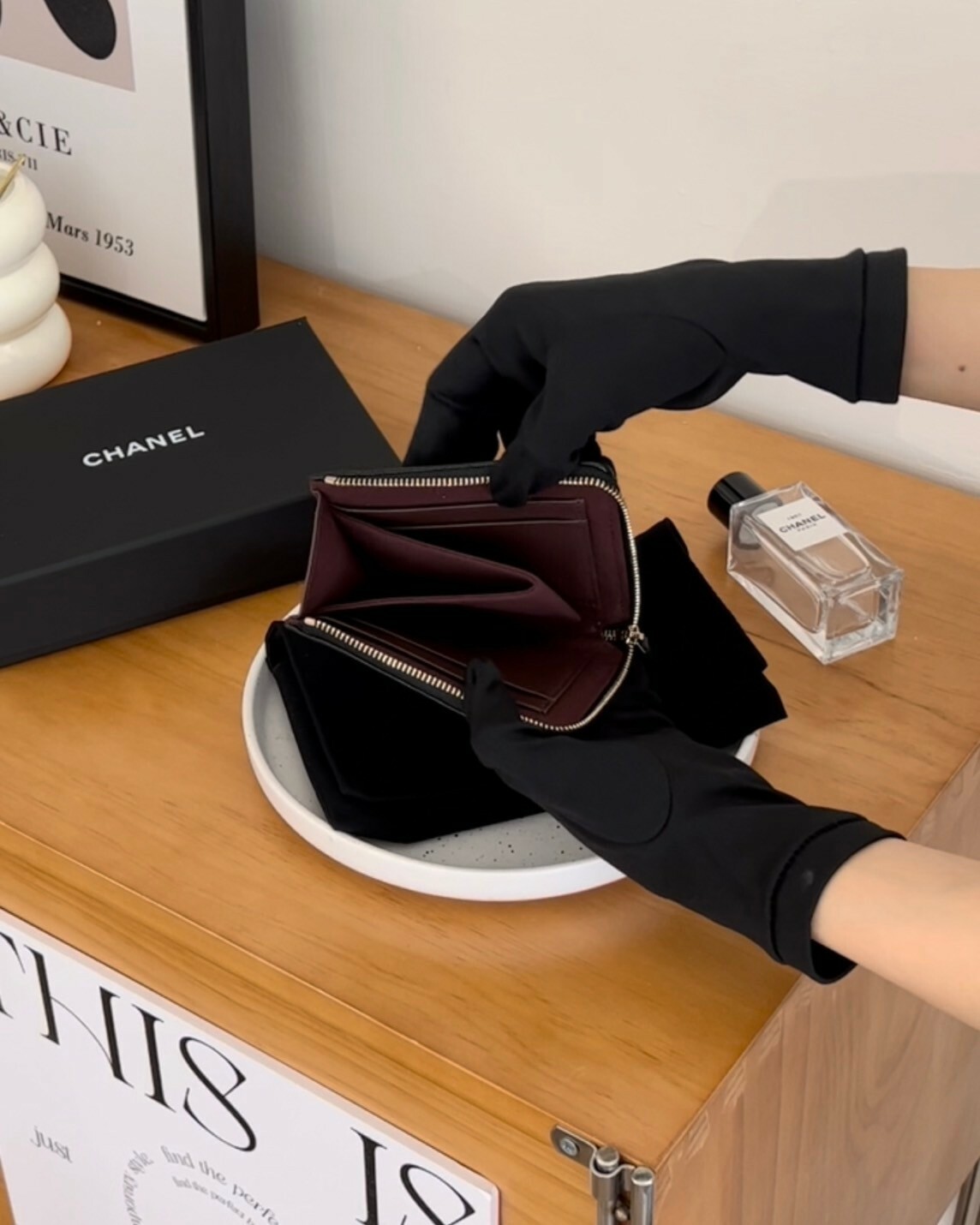 CHANEL｜荔枝紋L型拉鍊短夾 黑金