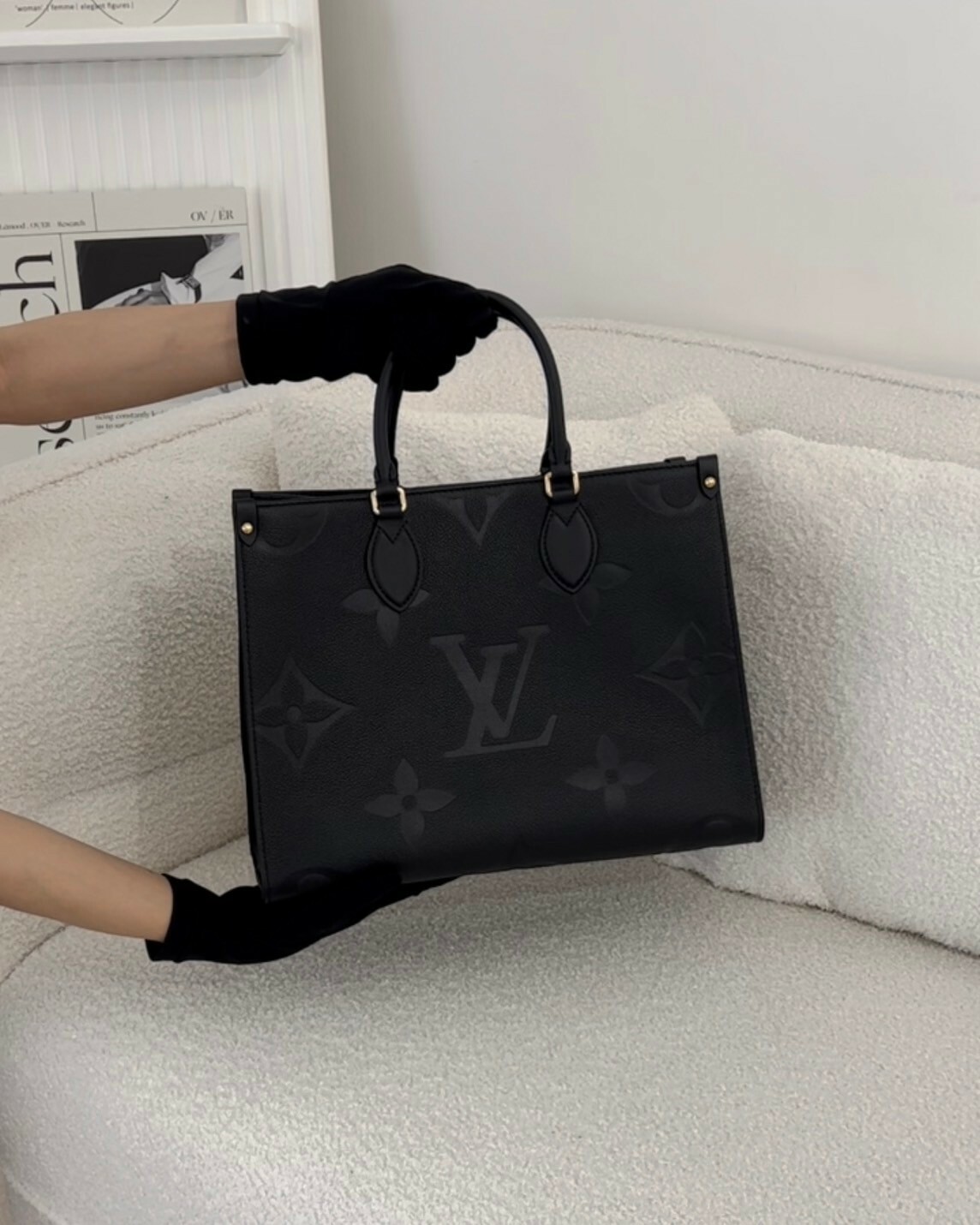 LV｜ONTHEGO MM 托特包 全黑老花 M45595