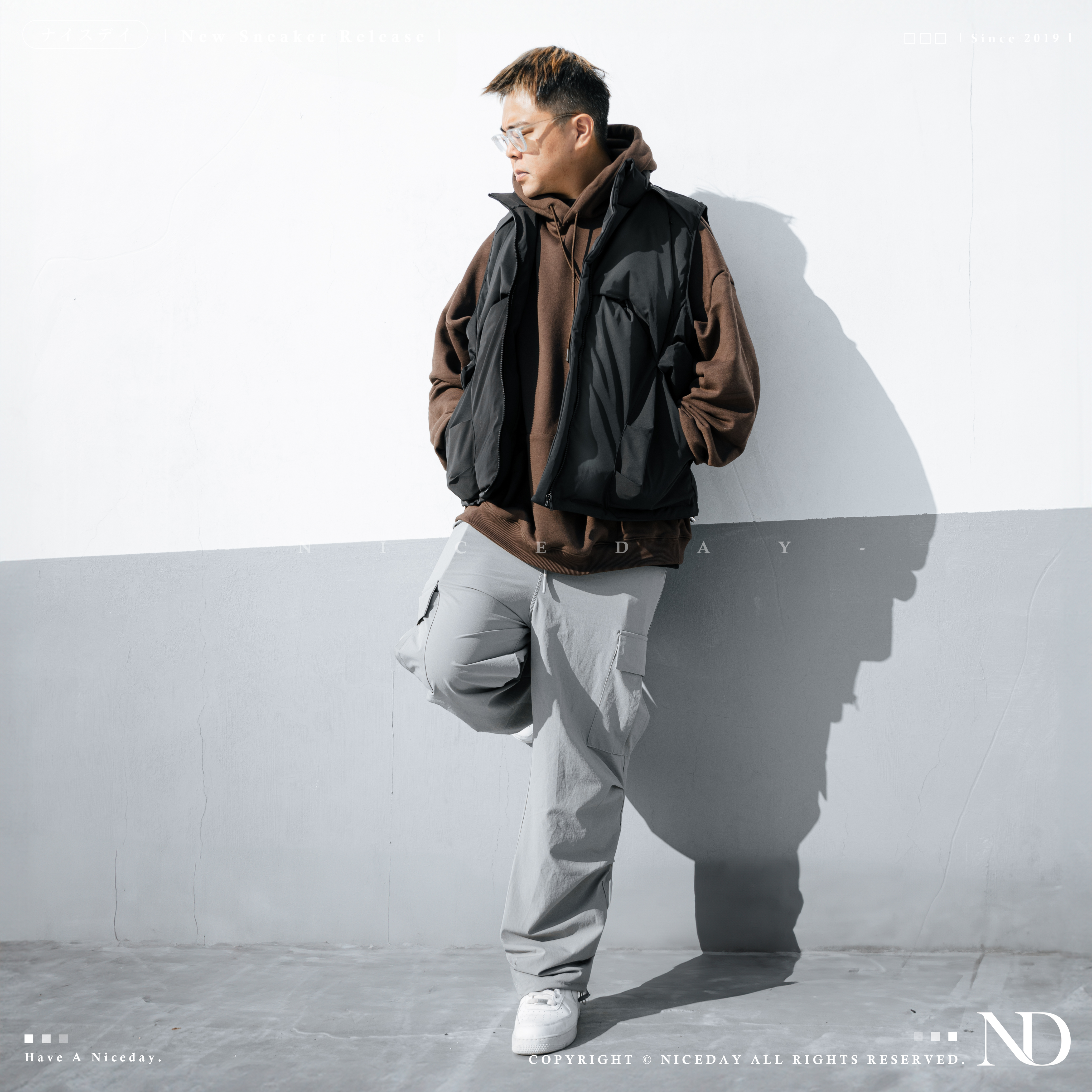 NICEDAY 預購 服飾 立領羽絨防風大口袋背心 輕羽絨 冬天 秋冬 米白 黑 兩色