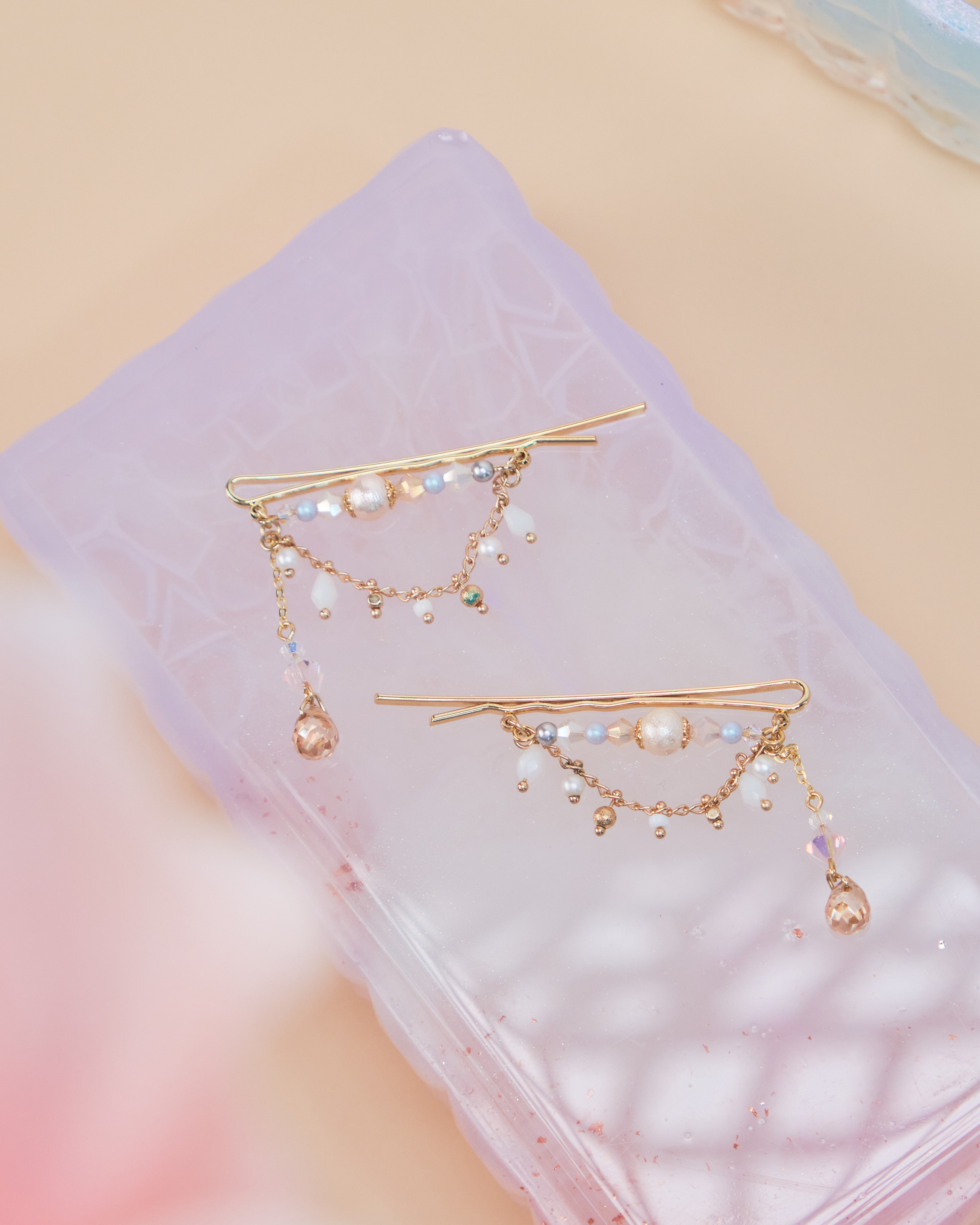 11432 Pearls and Crystal Pendant Bobby Pin Set