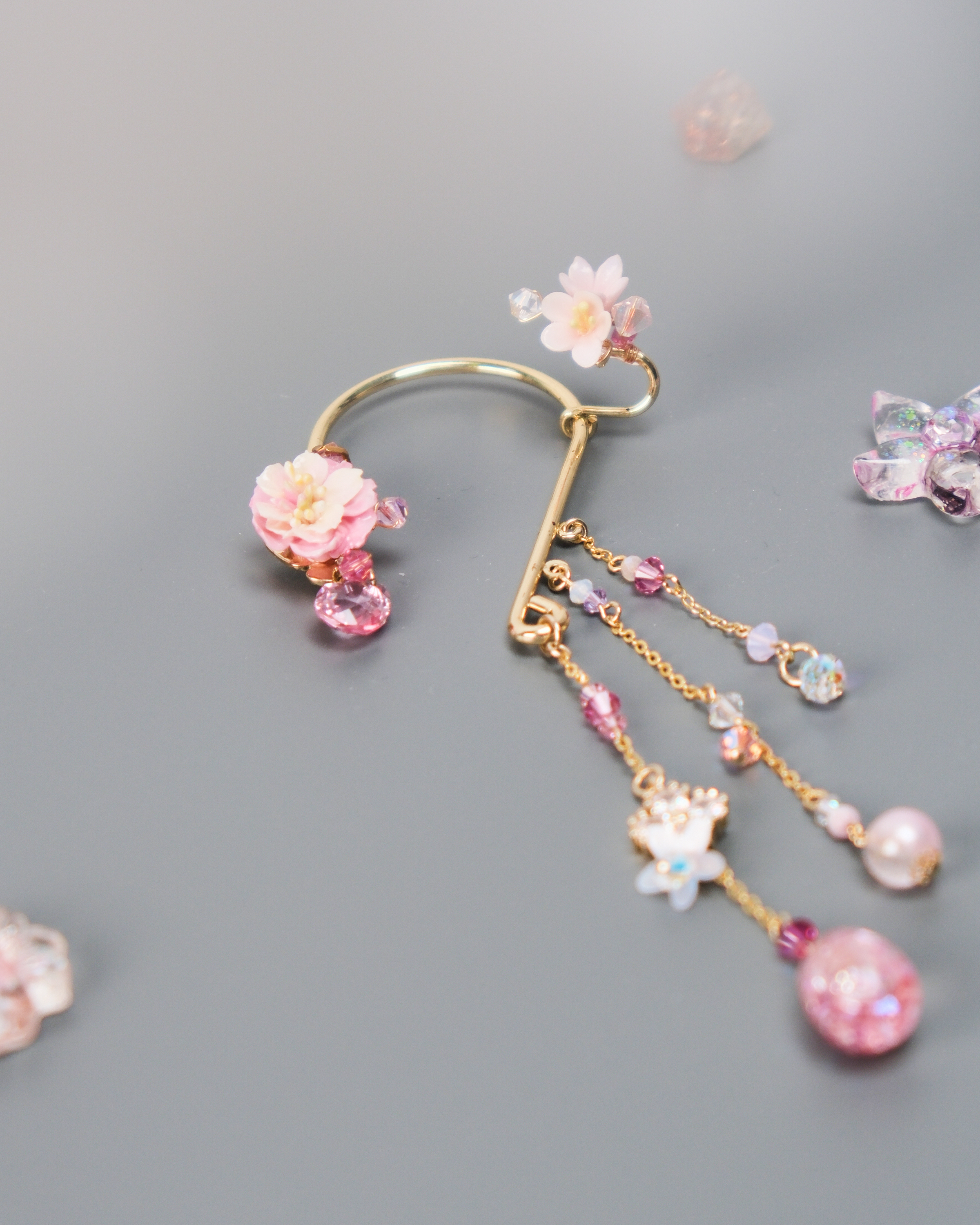 11440 Water Curtain Pendants Ear Cuff