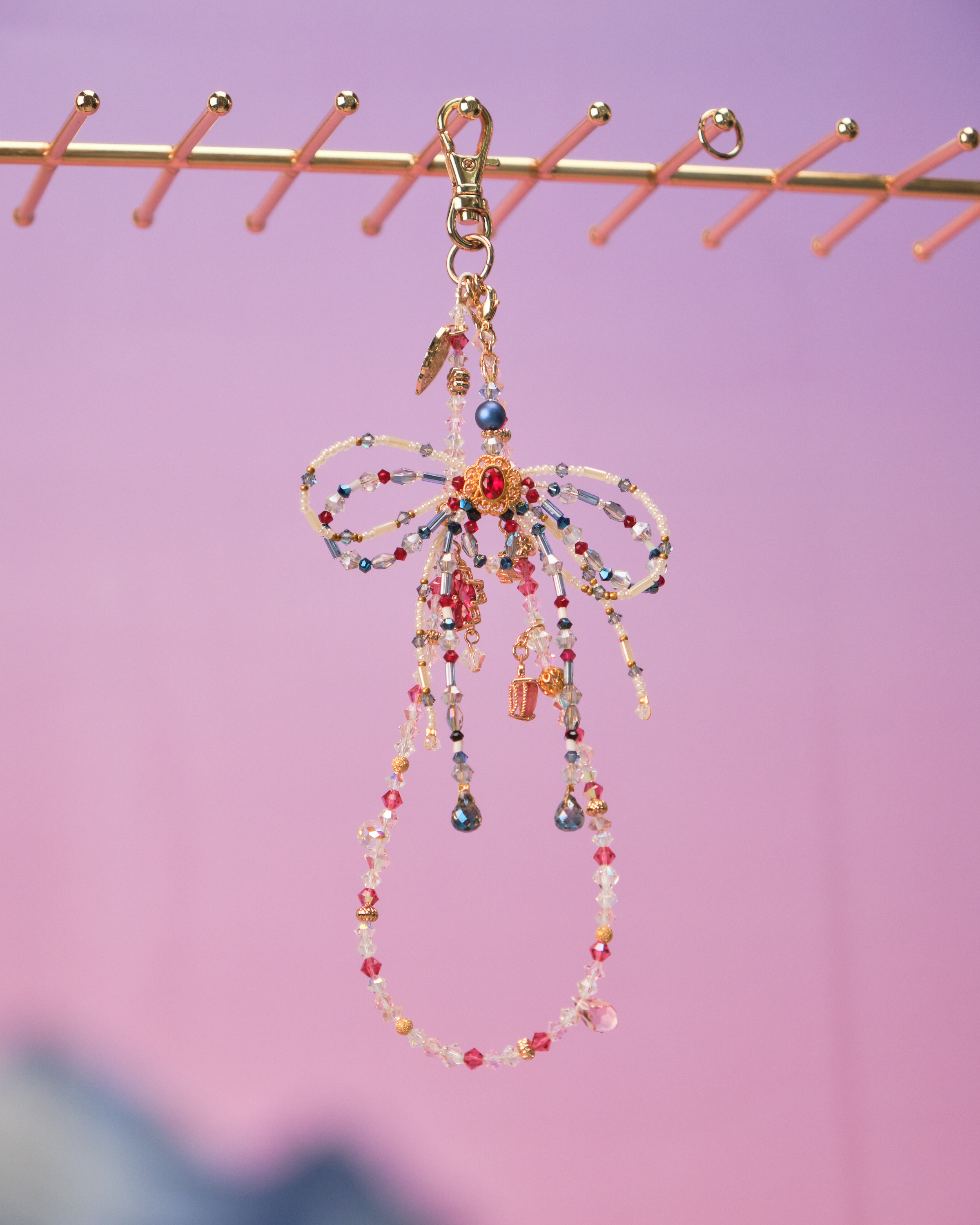 11588 水晶短手機鏈配可拆式珠仔蝴蝶結吊墜