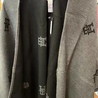 [S] TOMMY HILFIGER MONOGRAM CAPE,CHARCOAL HEATHER, 69JA873-060 (STH888)