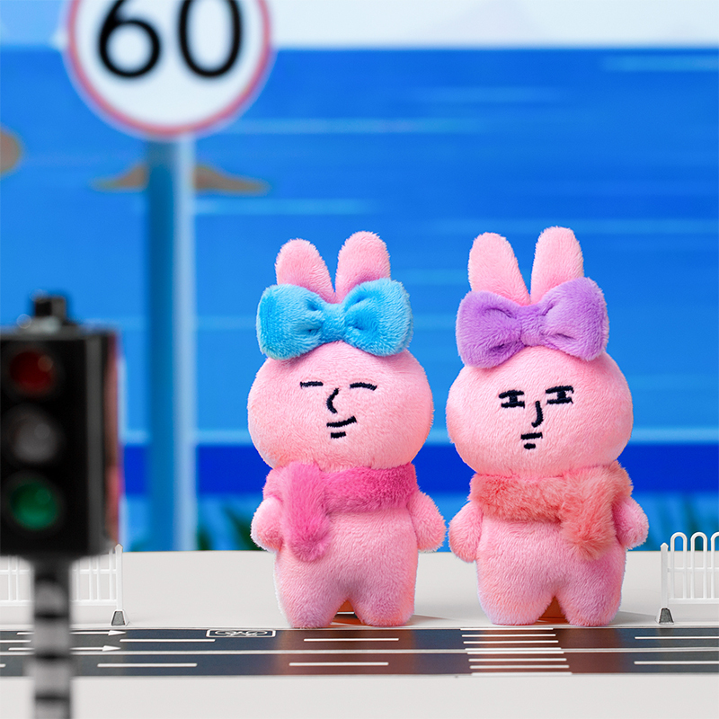 粉紅兔子蝴蝶結絨毛公仔吊飾 [共2款可選擇]