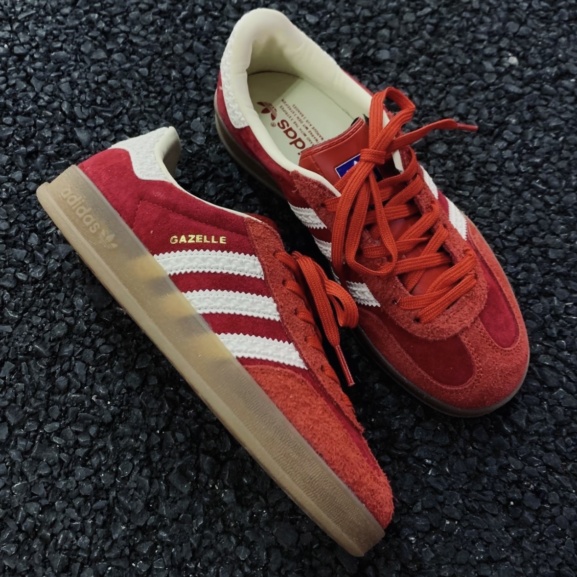 【現貨】Adidas Originals Gazelle Indoor 焦糖底 復古 雕花紅