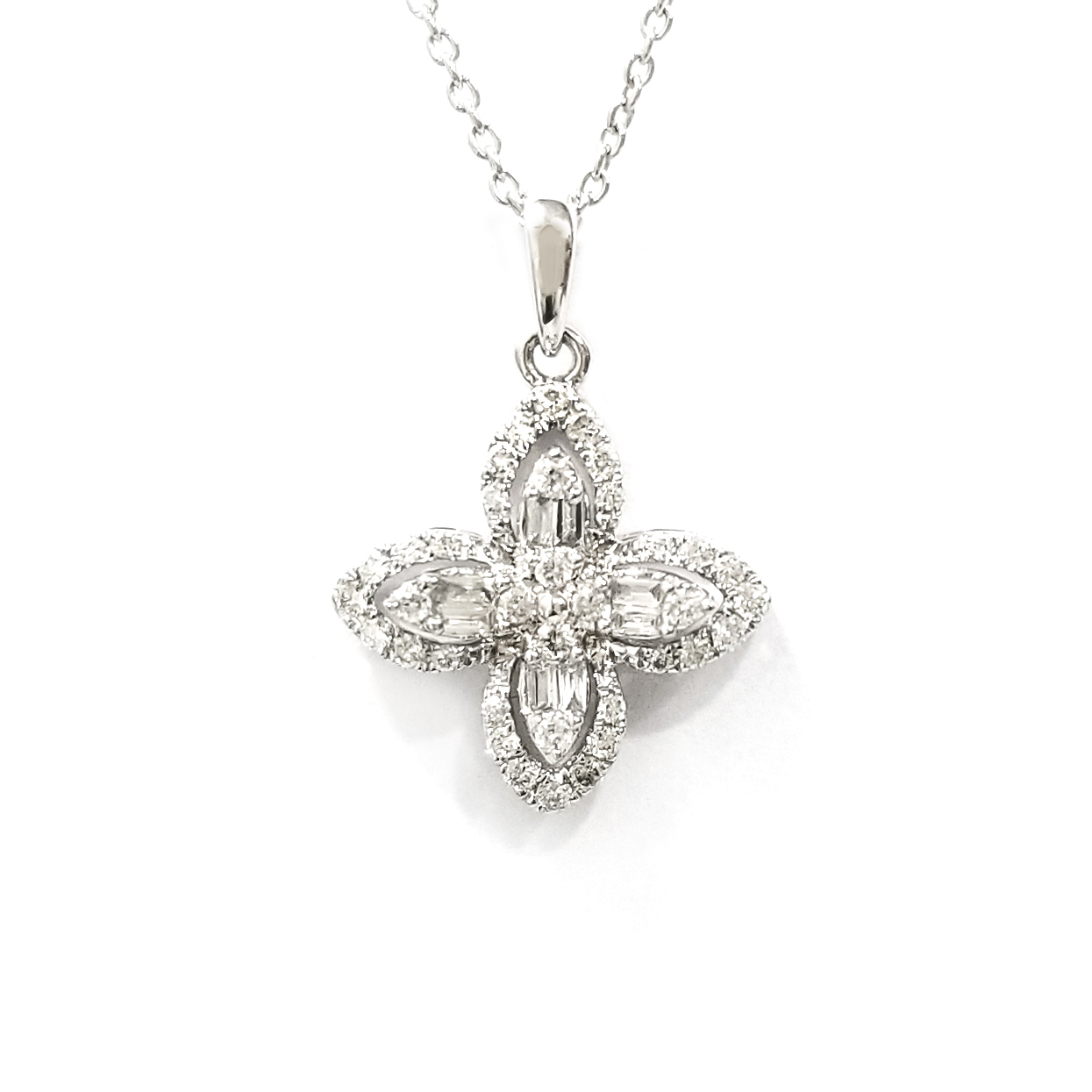 18K白金天然鑽石四芒星吊墜