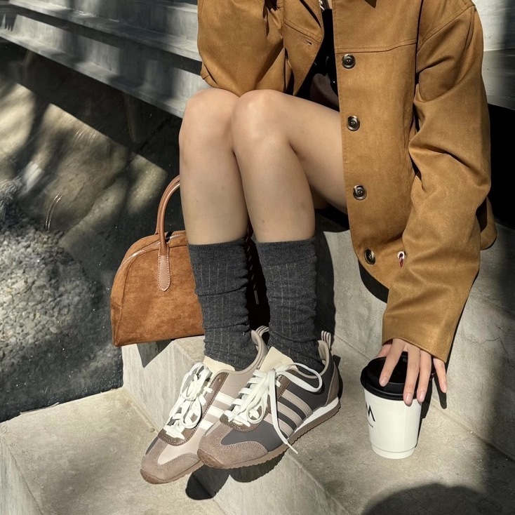 ADIDAS VS JOG 2.0 芝麻拿鐵 奶灰 咖啡色 棕色 黑灰 男女鞋 JS1032 / 預購