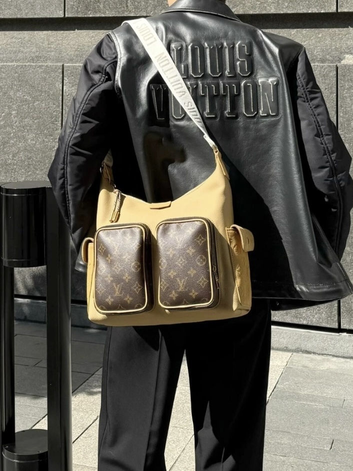 LOUIS VUITTON LV Hobo Cargo 手袋 粒面小牛皮 Monogram