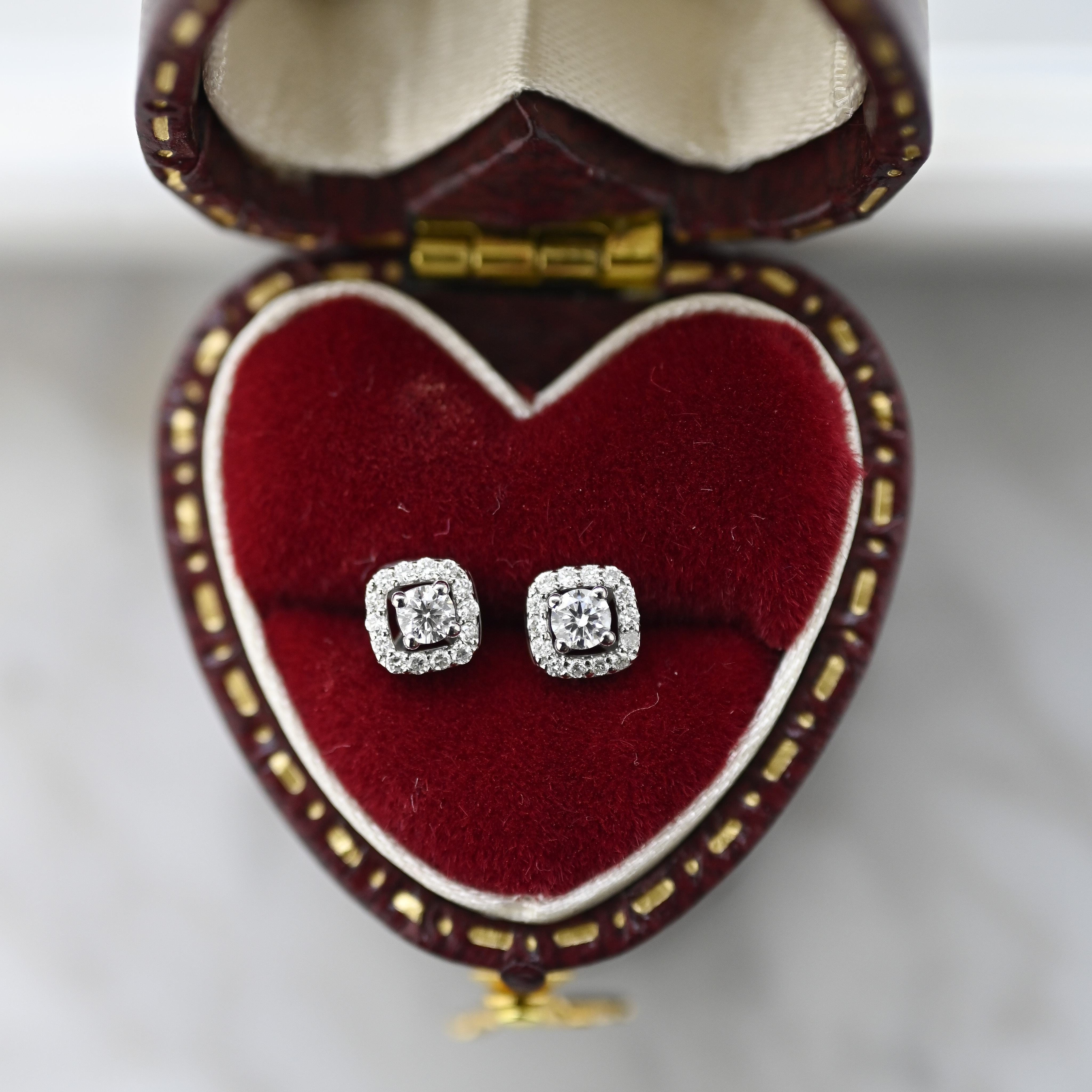 18K Piazza Diamond Earring