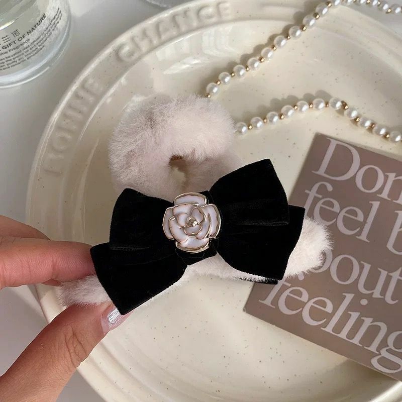 [2 FOR RM10] Camellia Bow Plush Hair Claw