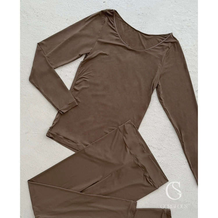 F36 現貨「3秒發熱全套衣褲」